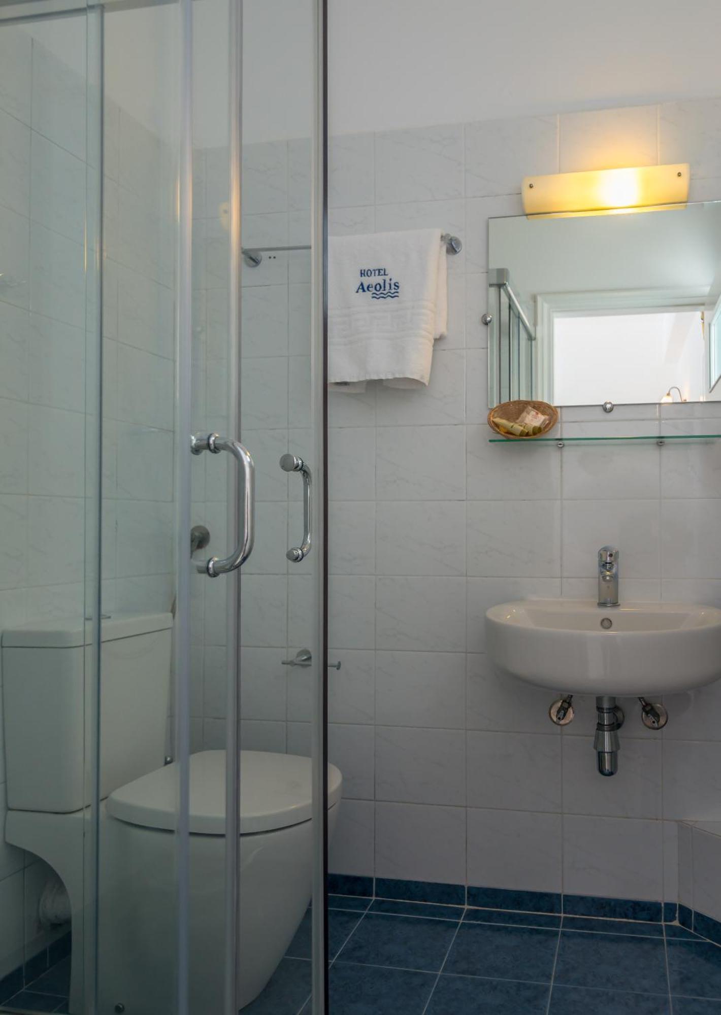 Aeolis Hotel 2*