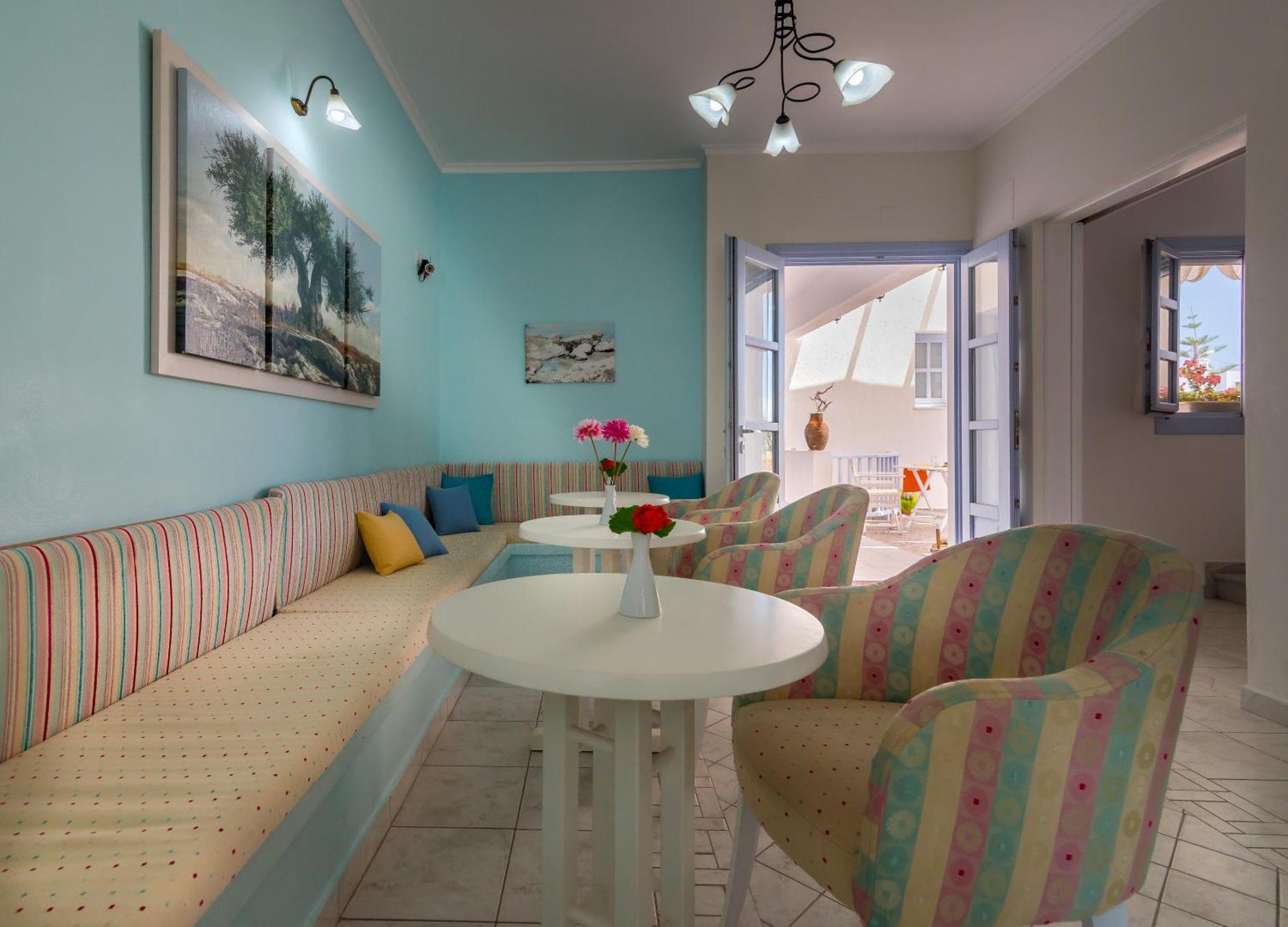 Aeolis Hotel 2*