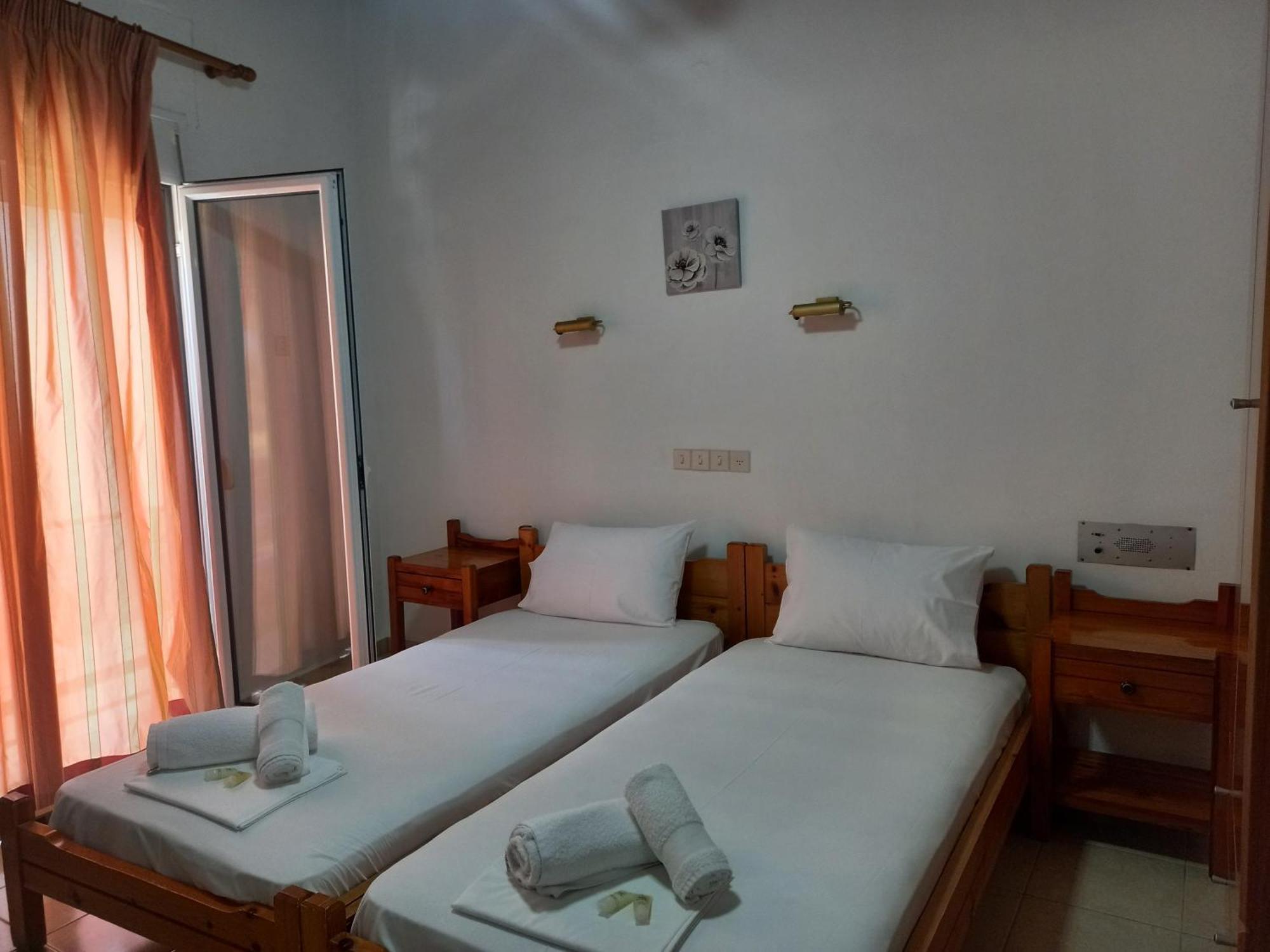 Hotel Tainaro 2*
