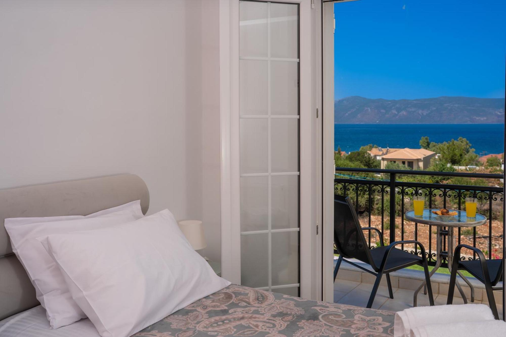 Blue Villa *