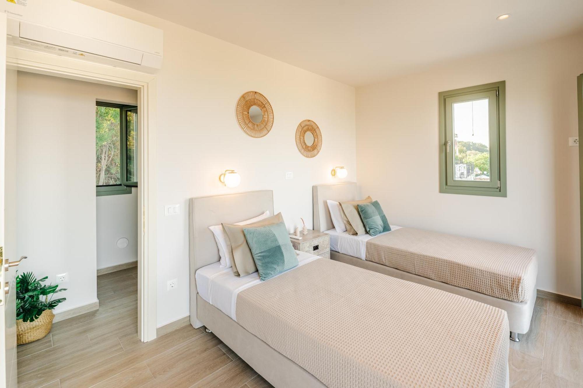 Artemis Seaview - Private Pool, Jacuzzi Luxury Special Offer Villa