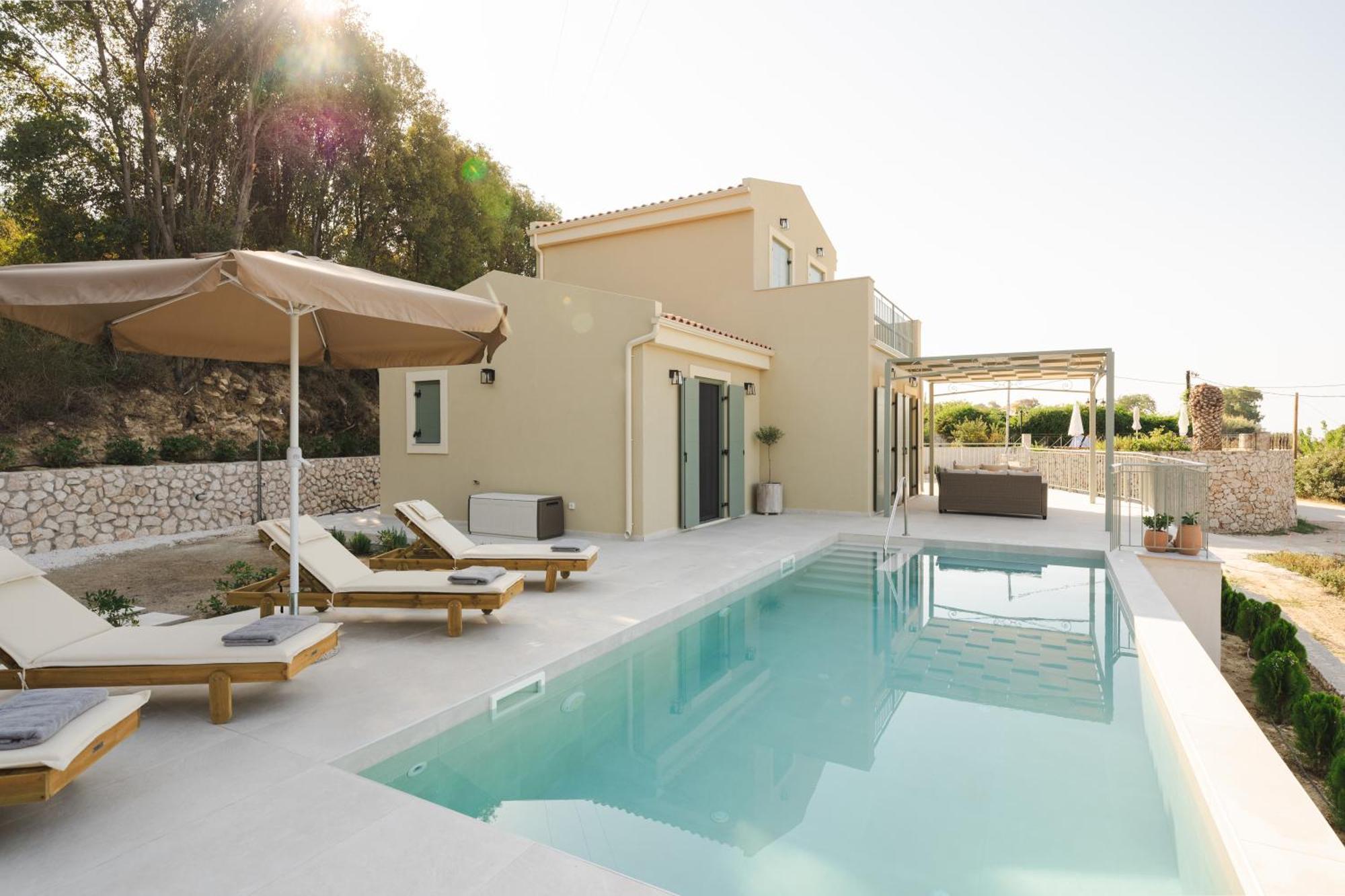 Villa Artemis Seaview - Private Pool, Jacuzzi Luxury Special Offer