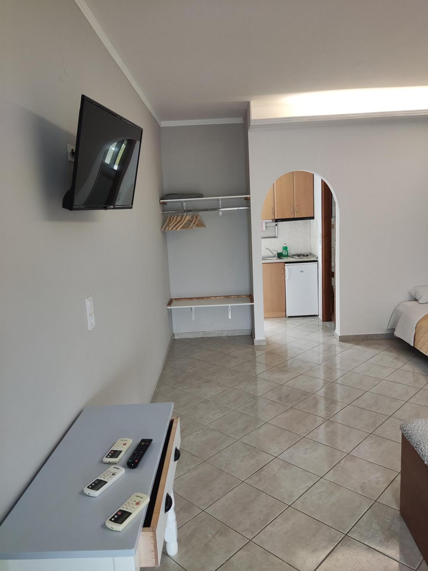 Ermioniroom 1