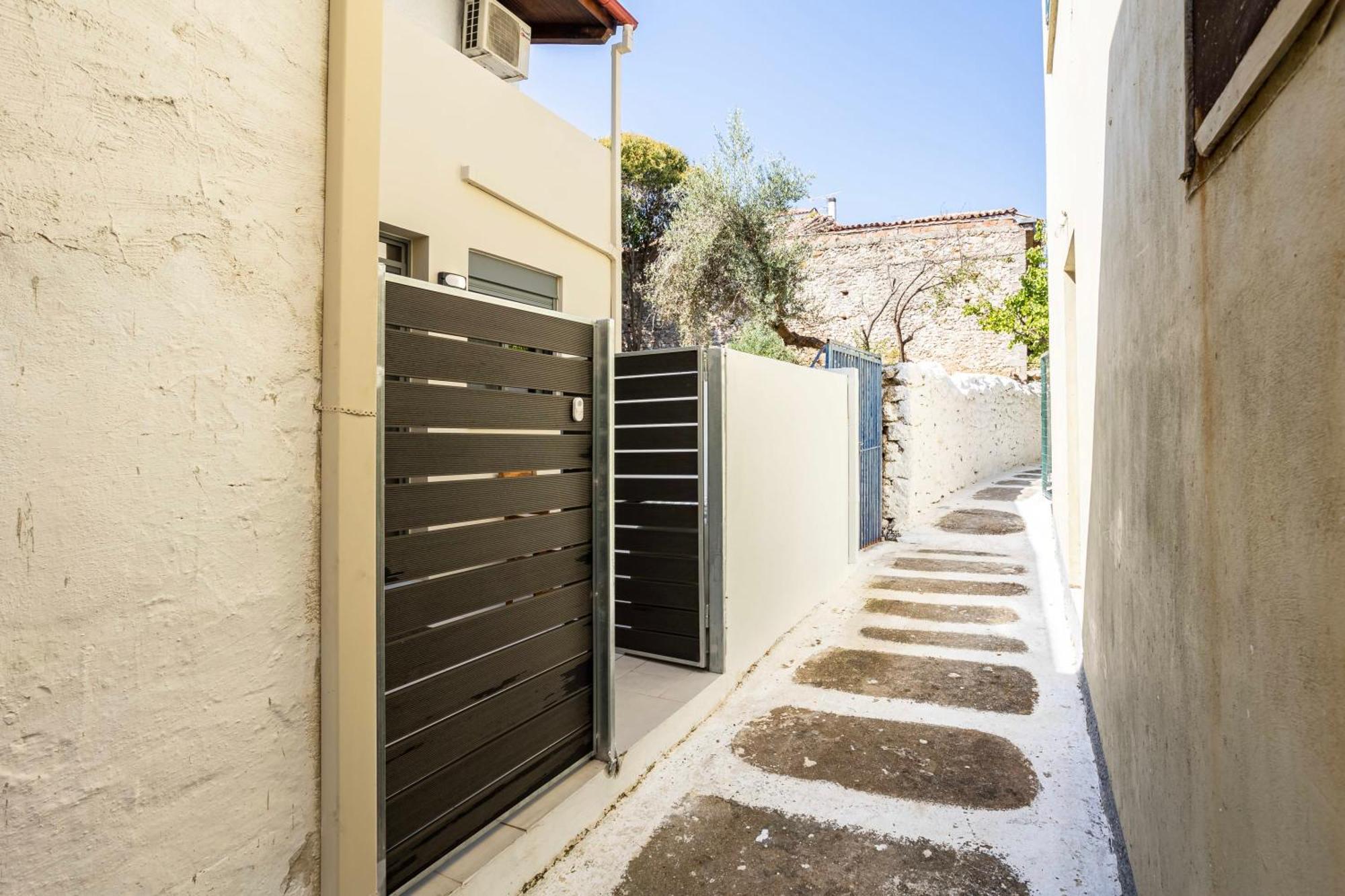 Azure Seaside Retreat In The Heart Of * Petalidi