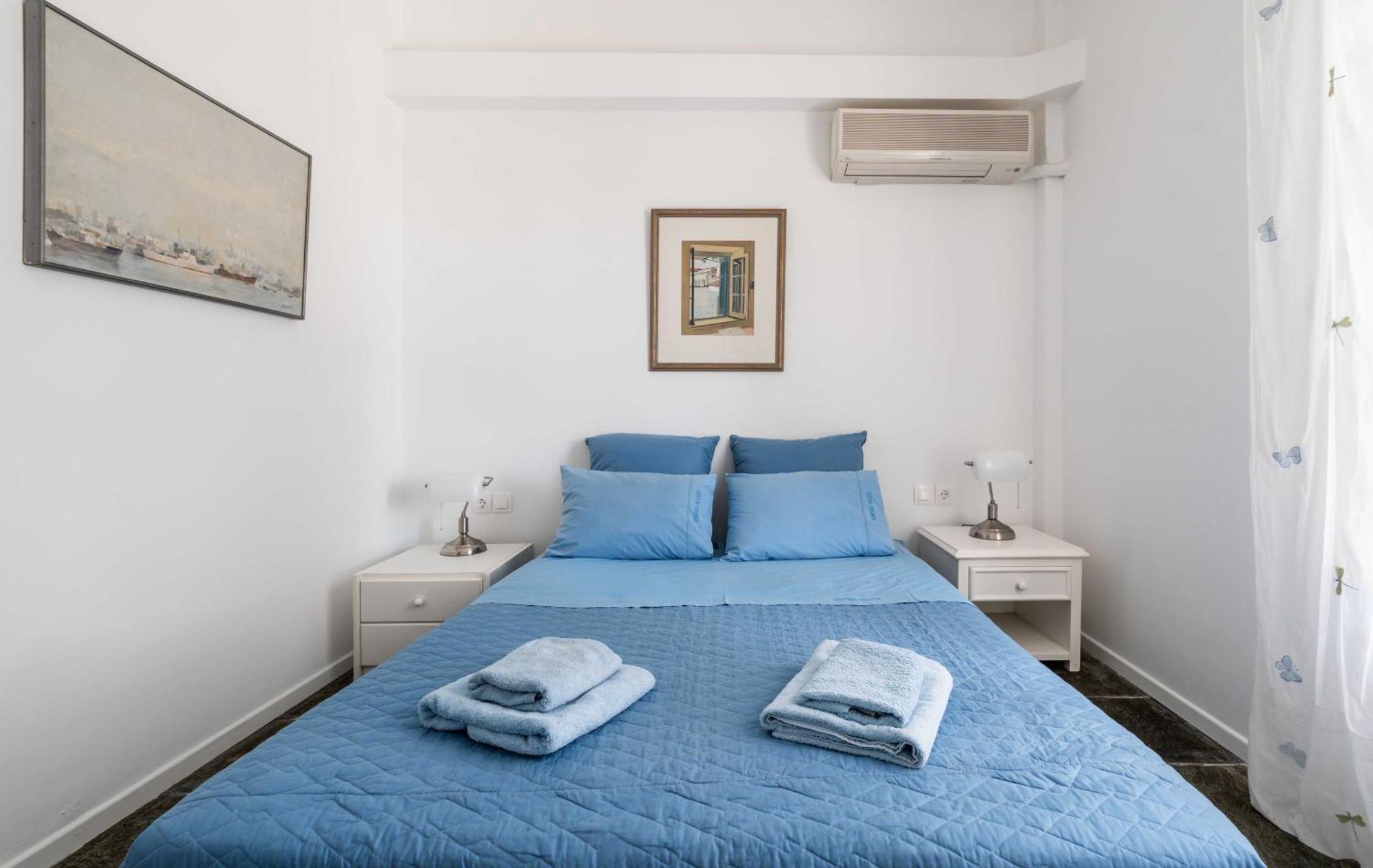 Island House In With Magic View Spetses Town