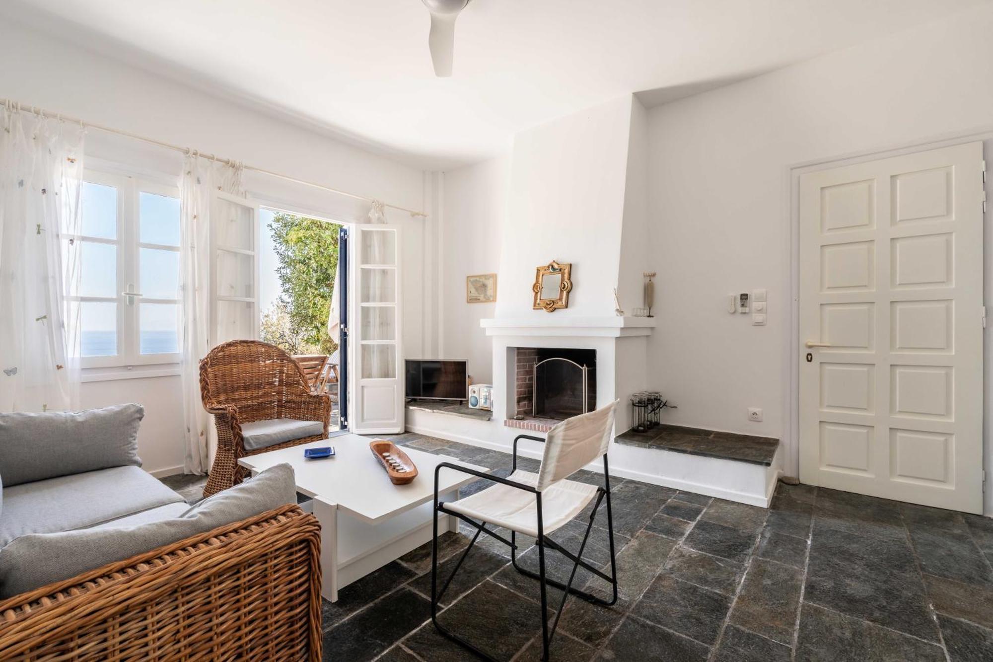 Island House In With Magic View Apartment Spetses Town