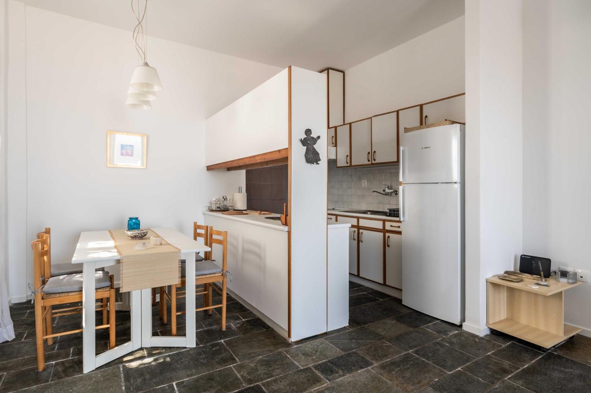 Island House In With Magic View Apartment