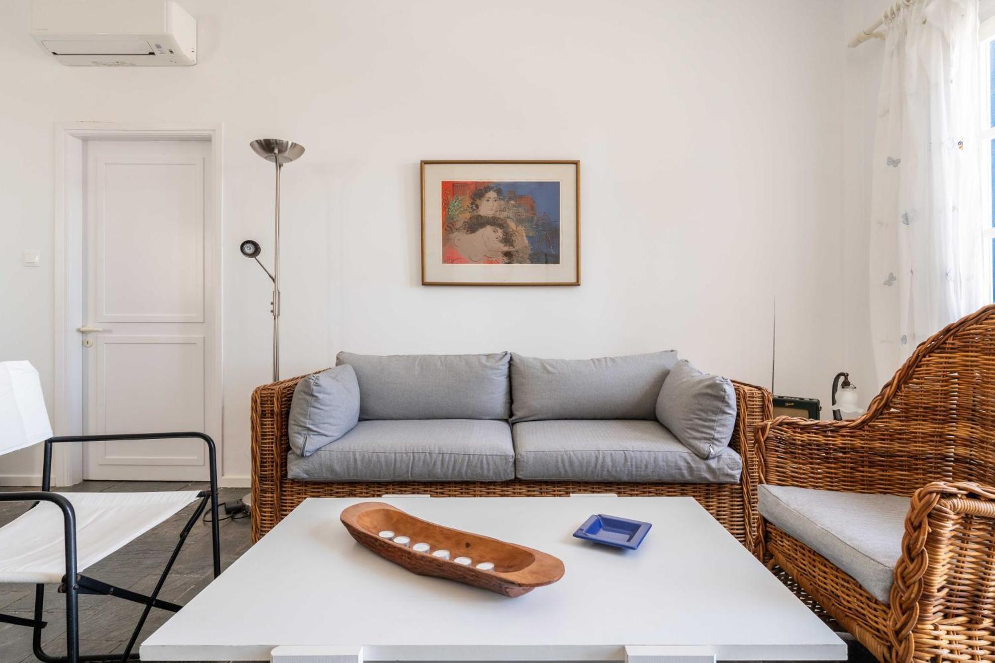 Island House In With Magic View Apartment