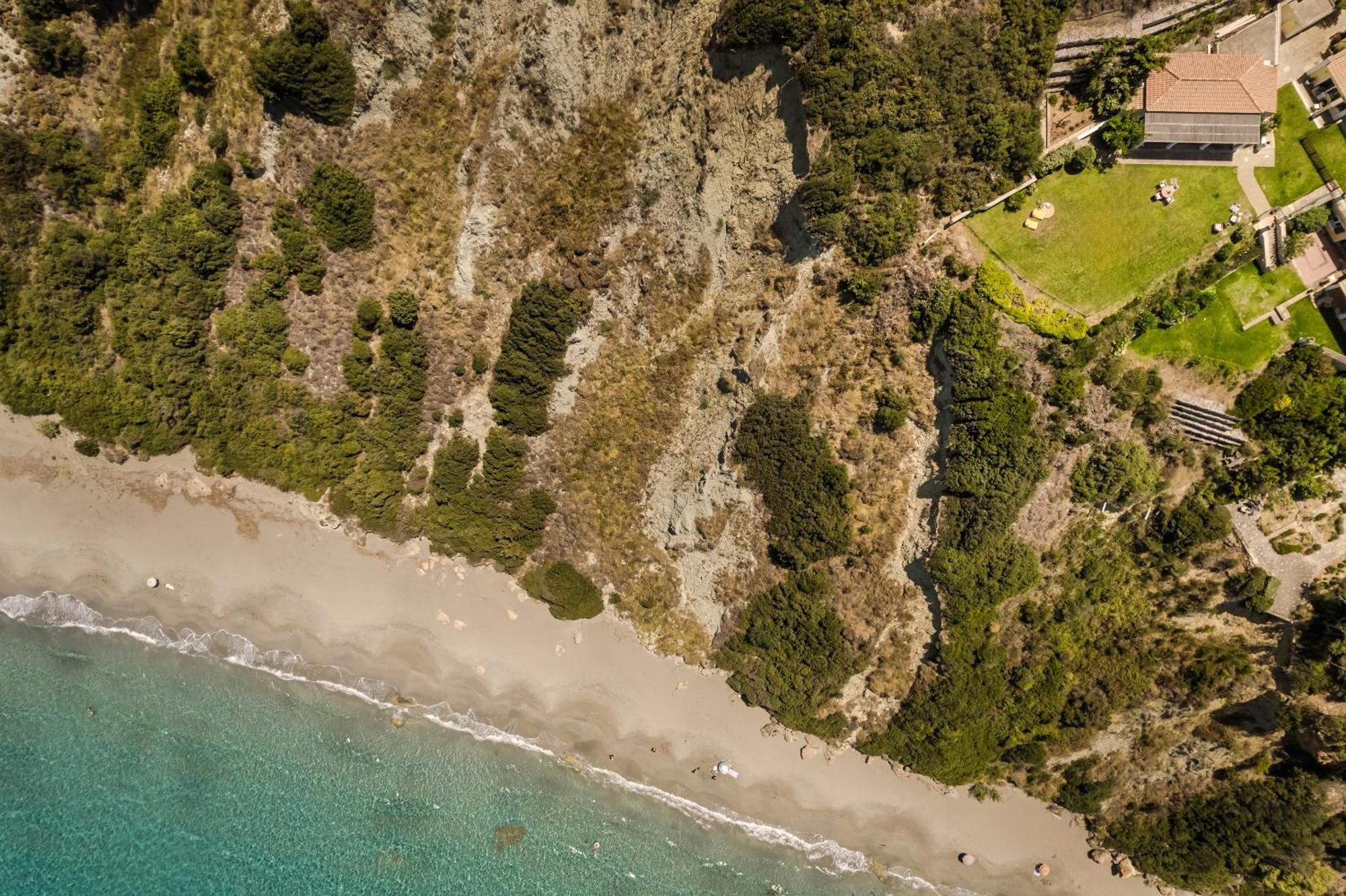Villa Rhoe *