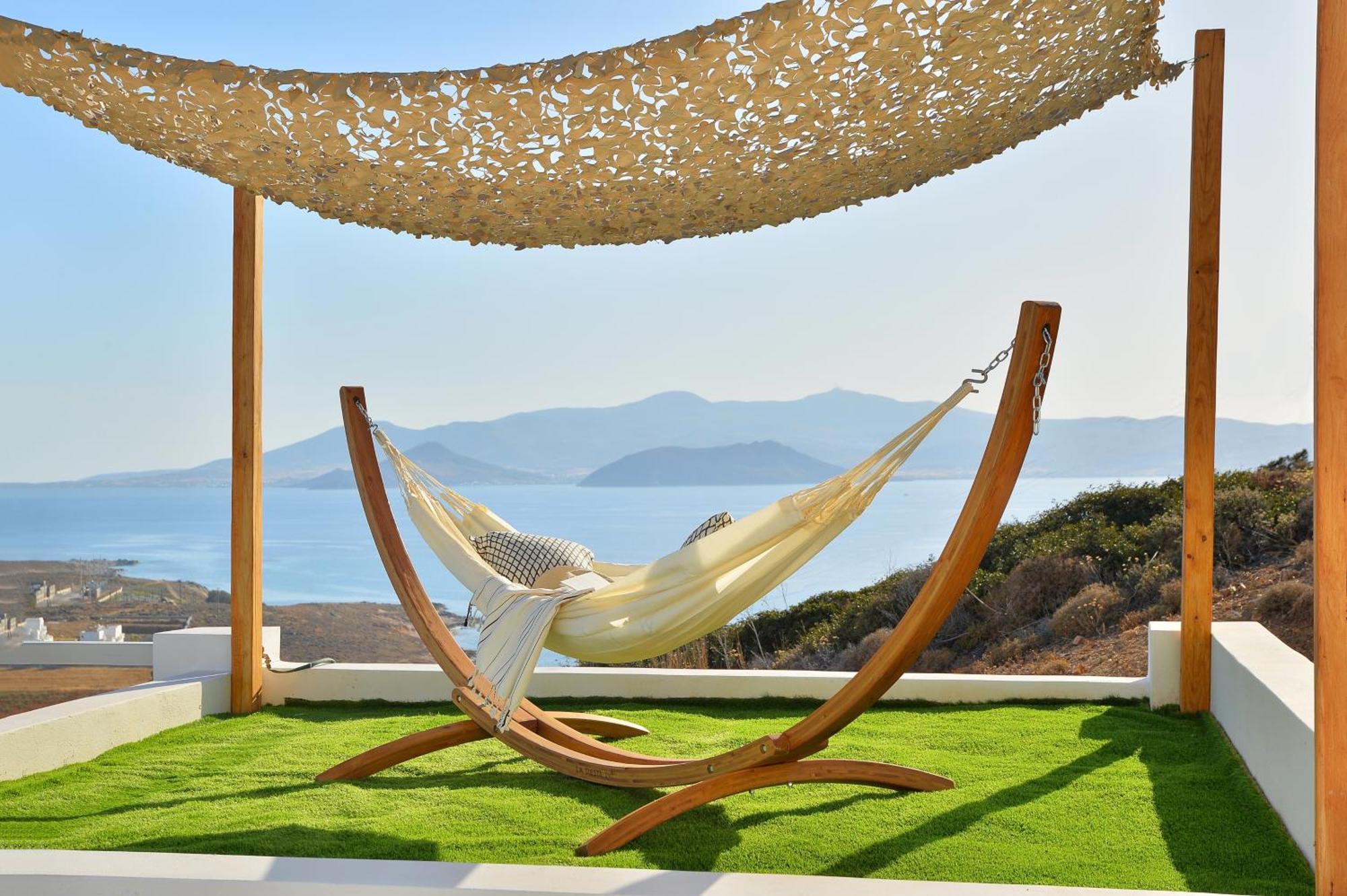 Hotel Mythology & Stelida (Naxos)