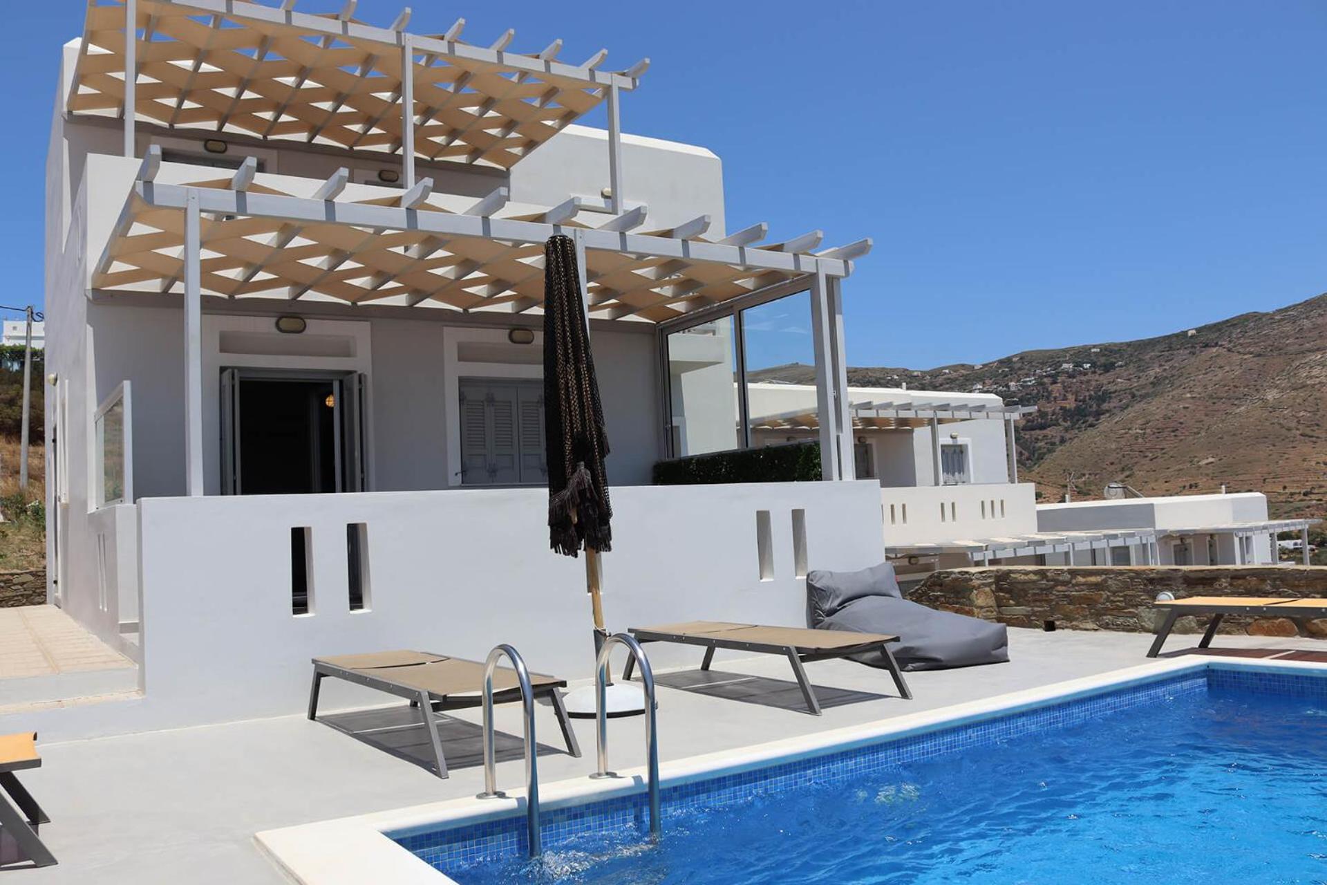 Antigoni Villa Gavrio