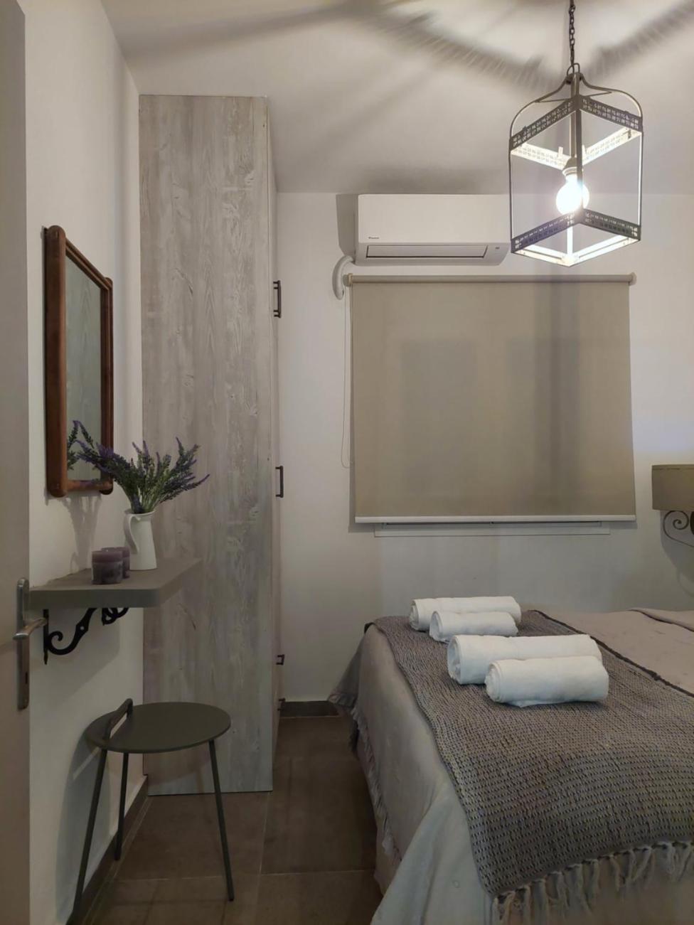 Maya Apartments, Modern And Convenient With Private Parking *