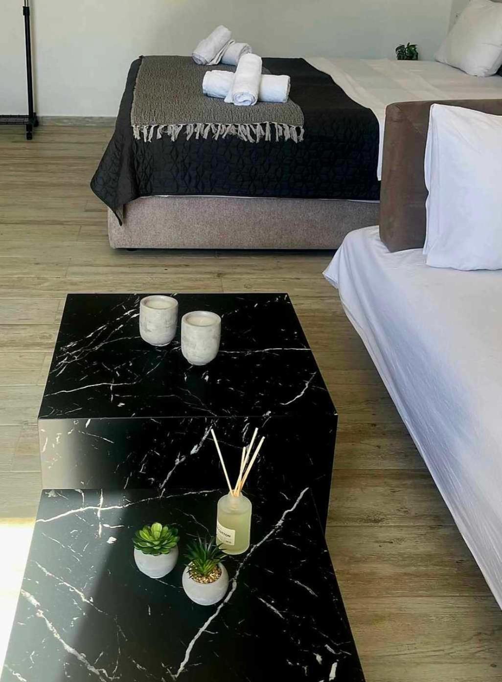 Apartment Maya Apartments, Modern And Convenient With Private Parking