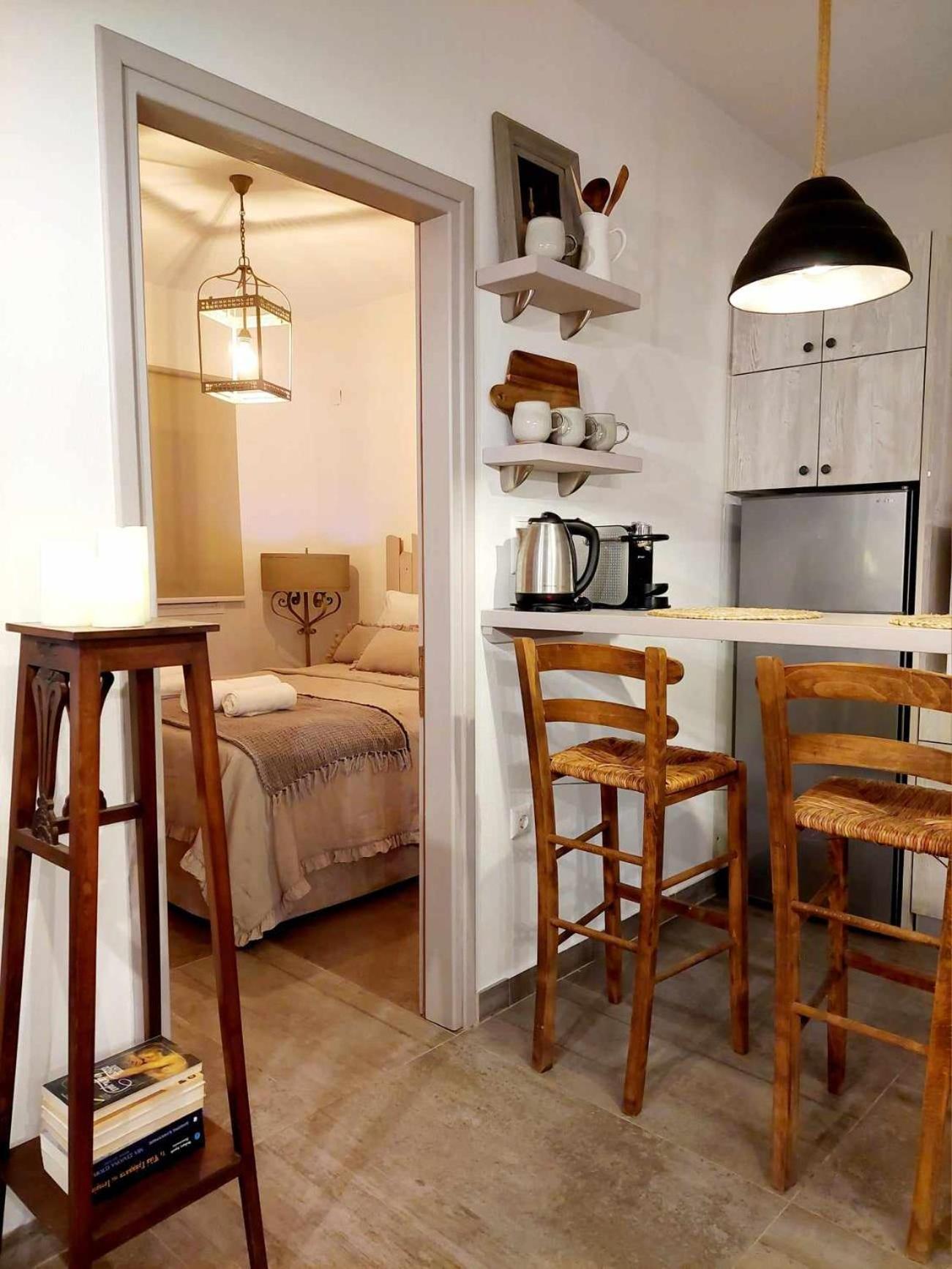 Maya Apartments, Modern And Convenient With Private Parking Apartment *