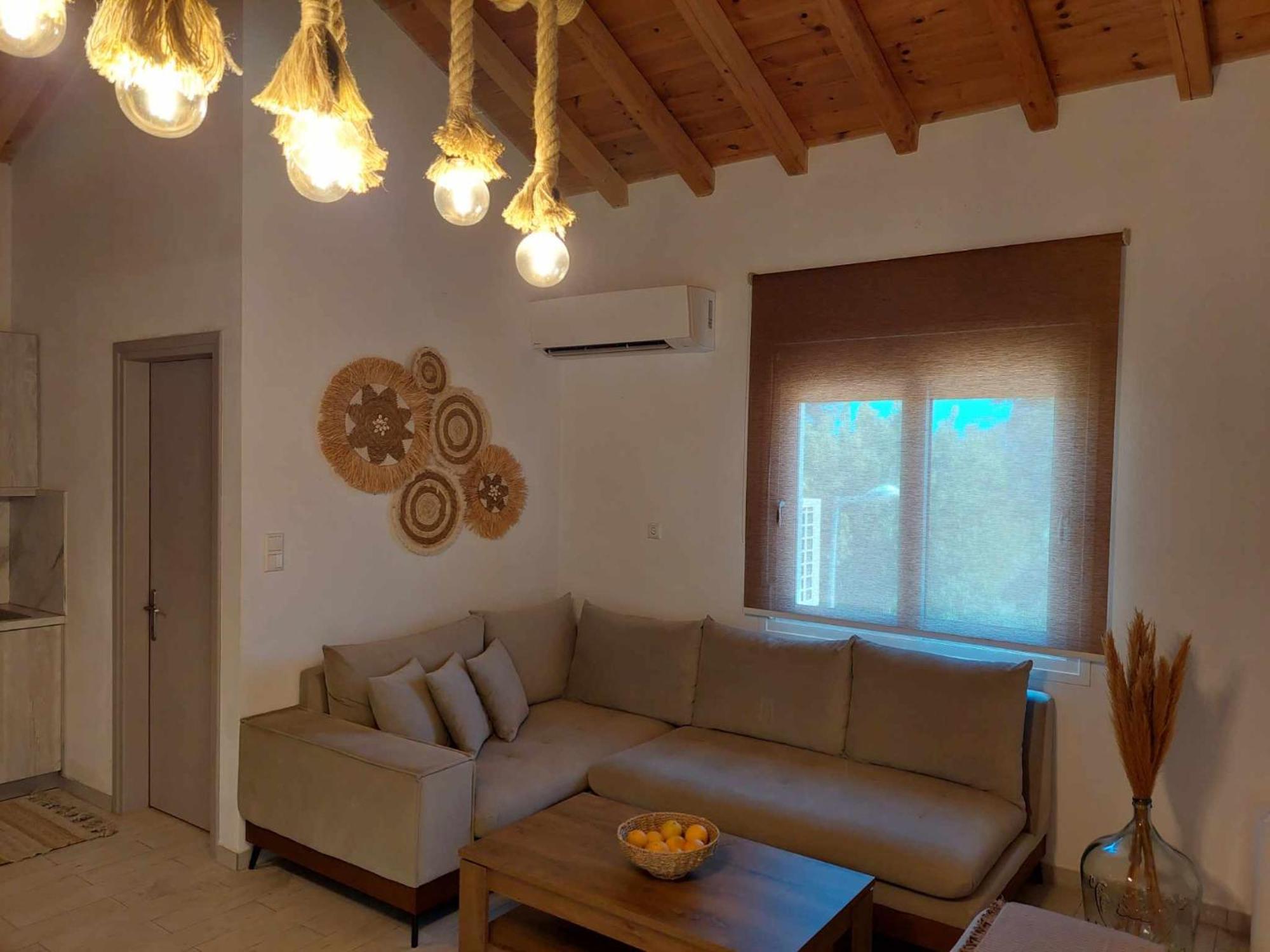 Maya Apartments, Modern And Convenient With Private Parking * Skiathos Town