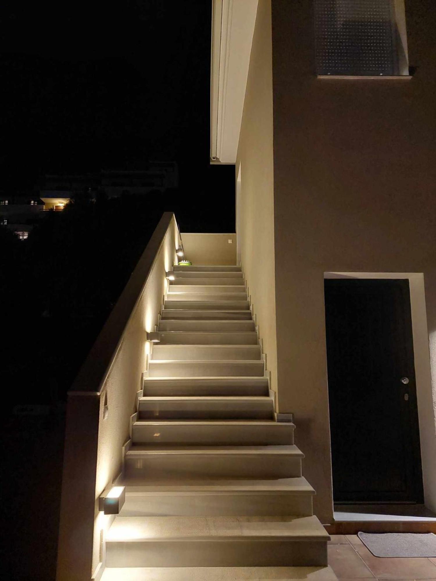 Apartment Maya Apartments, Modern And Convenient With Private Parking