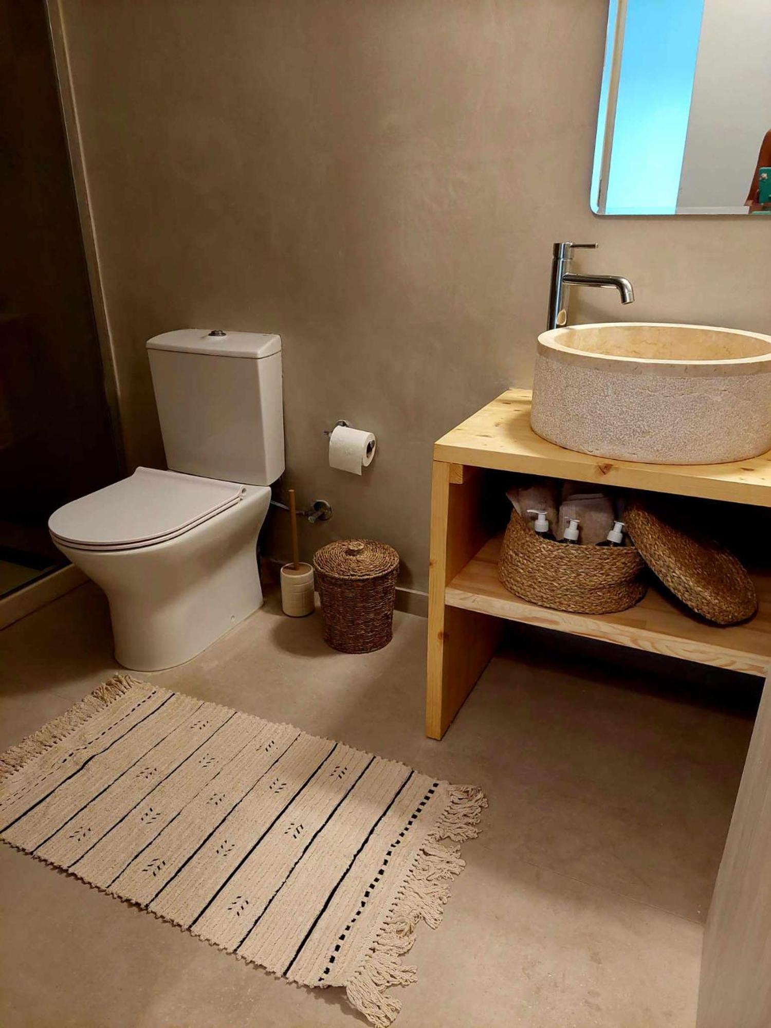 Apartment Maya Apartments, Modern And Convenient With Private Parking