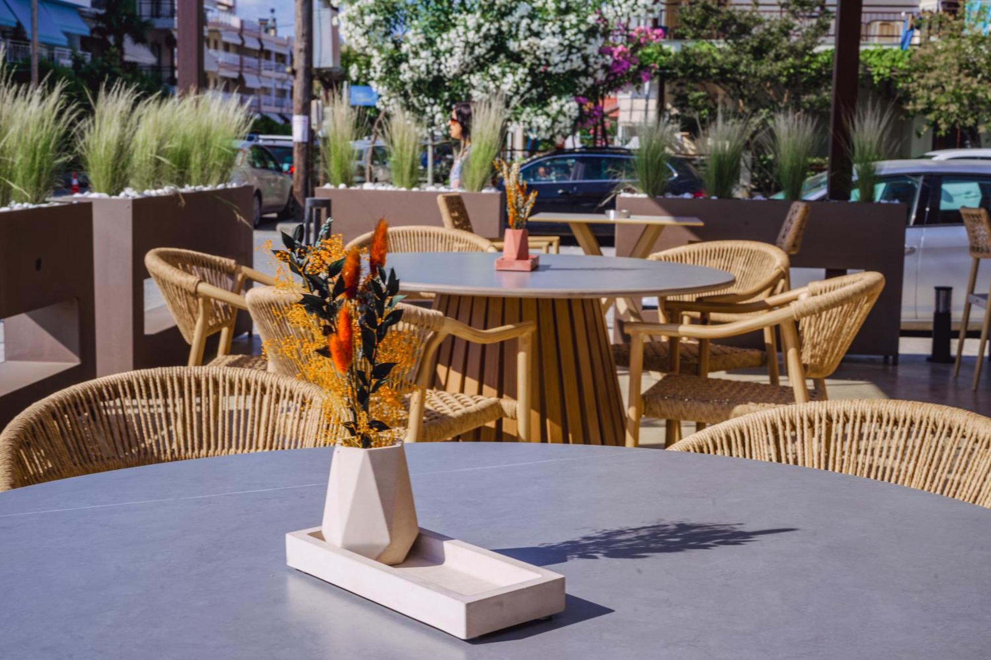 Aparthotel Pantheon Sea View Neoi Poroi