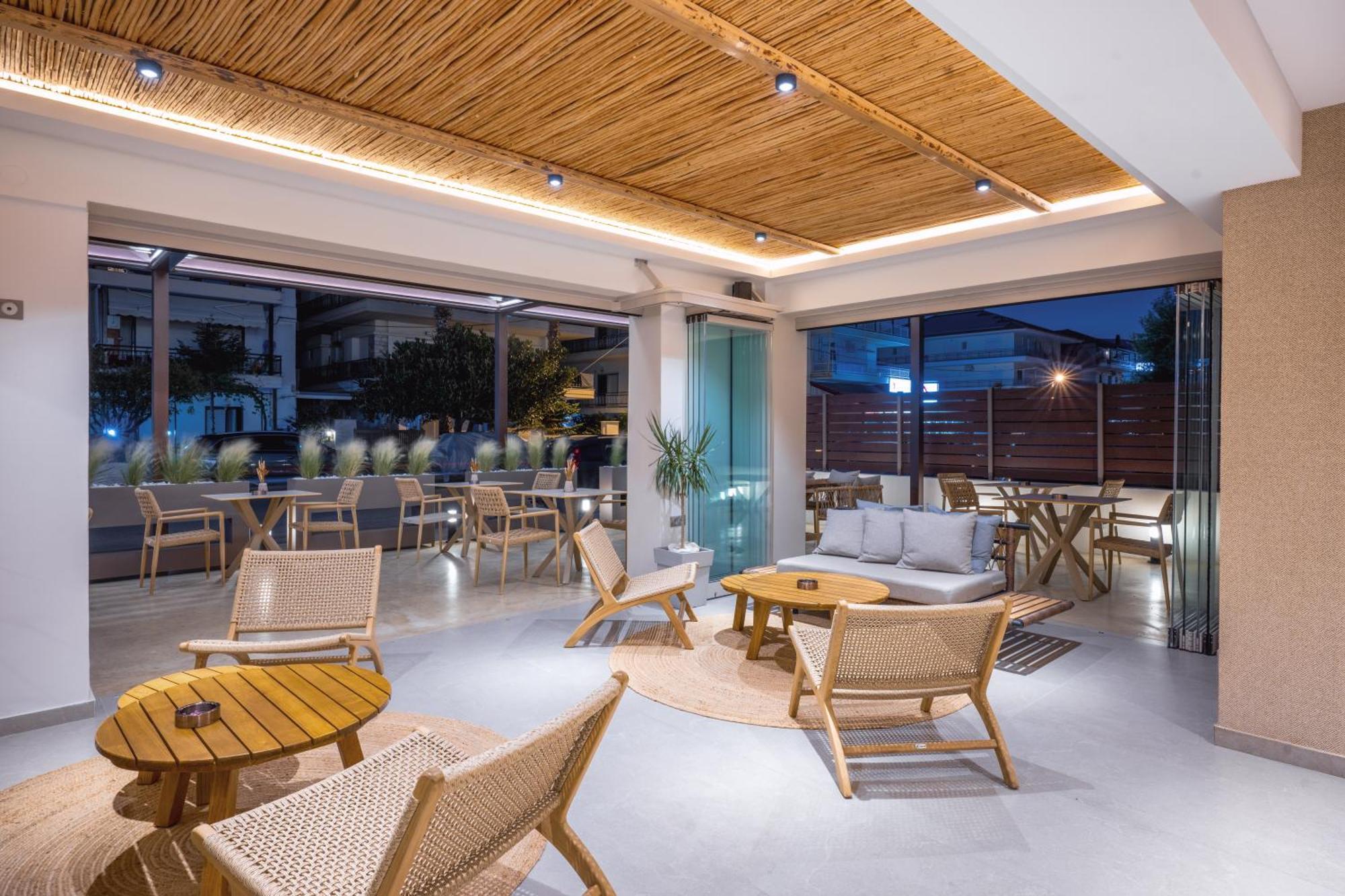 Pantheon Sea View Aparthotel *