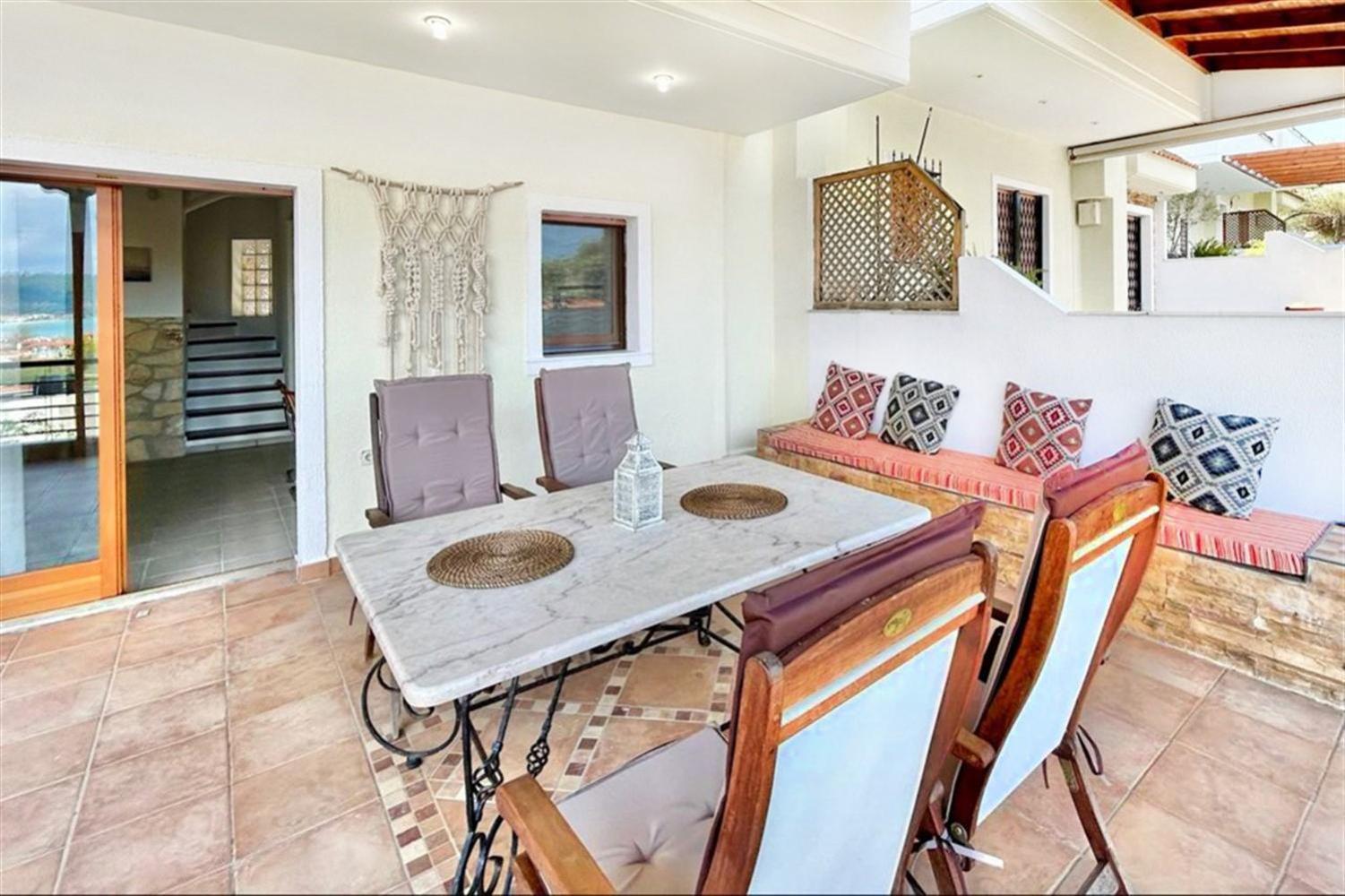 Marias / 3 Bedrooms 9 Guests