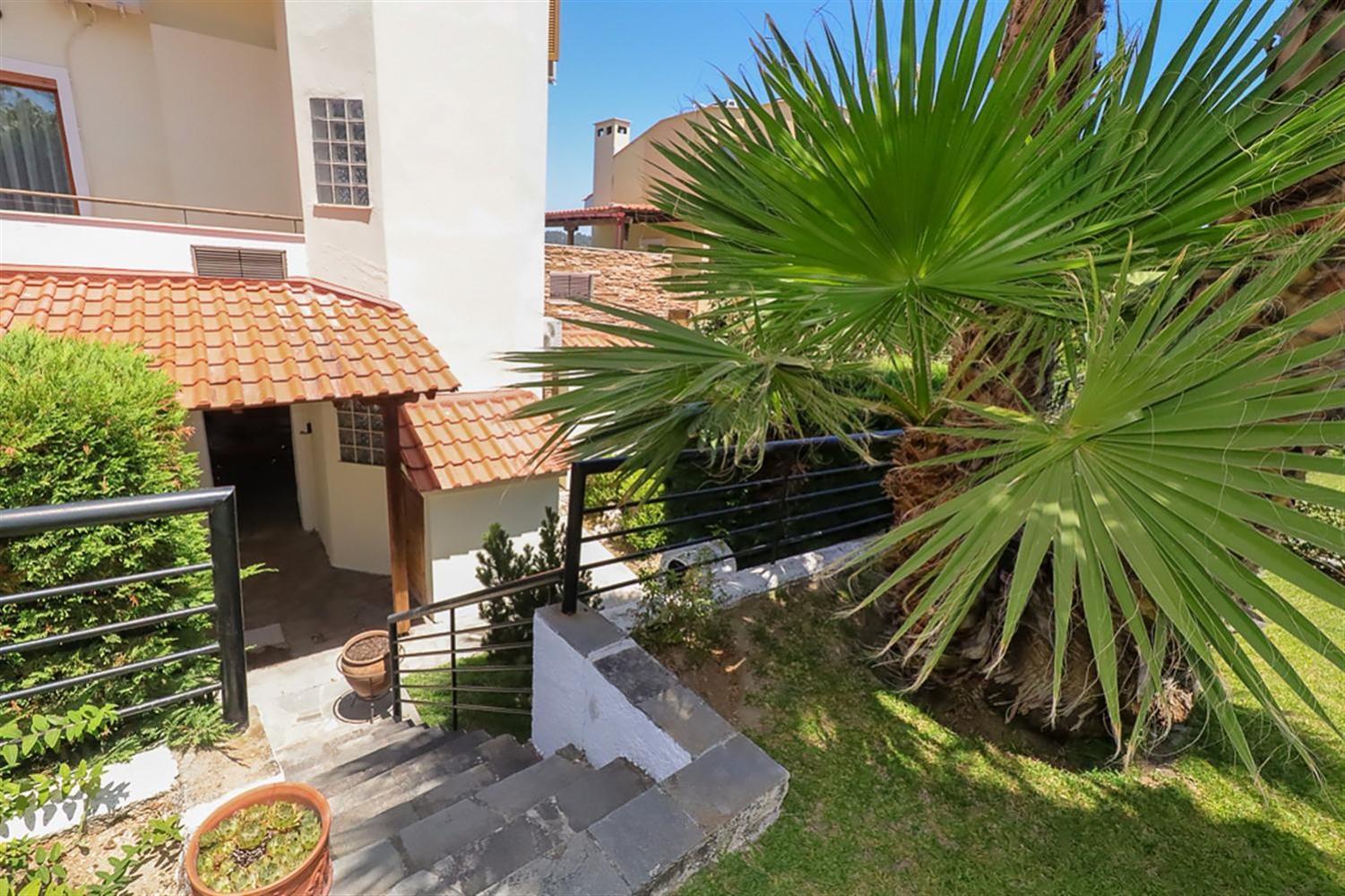 Marias / 3 Bedrooms 9 Guests