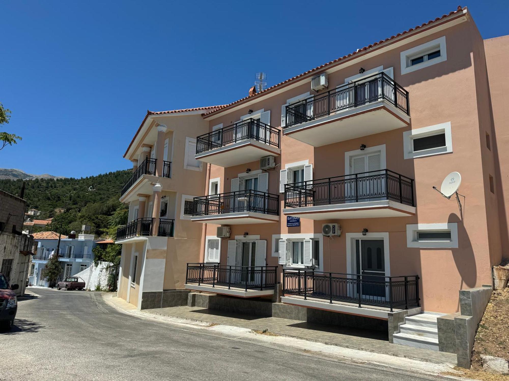 Katinas Guest house