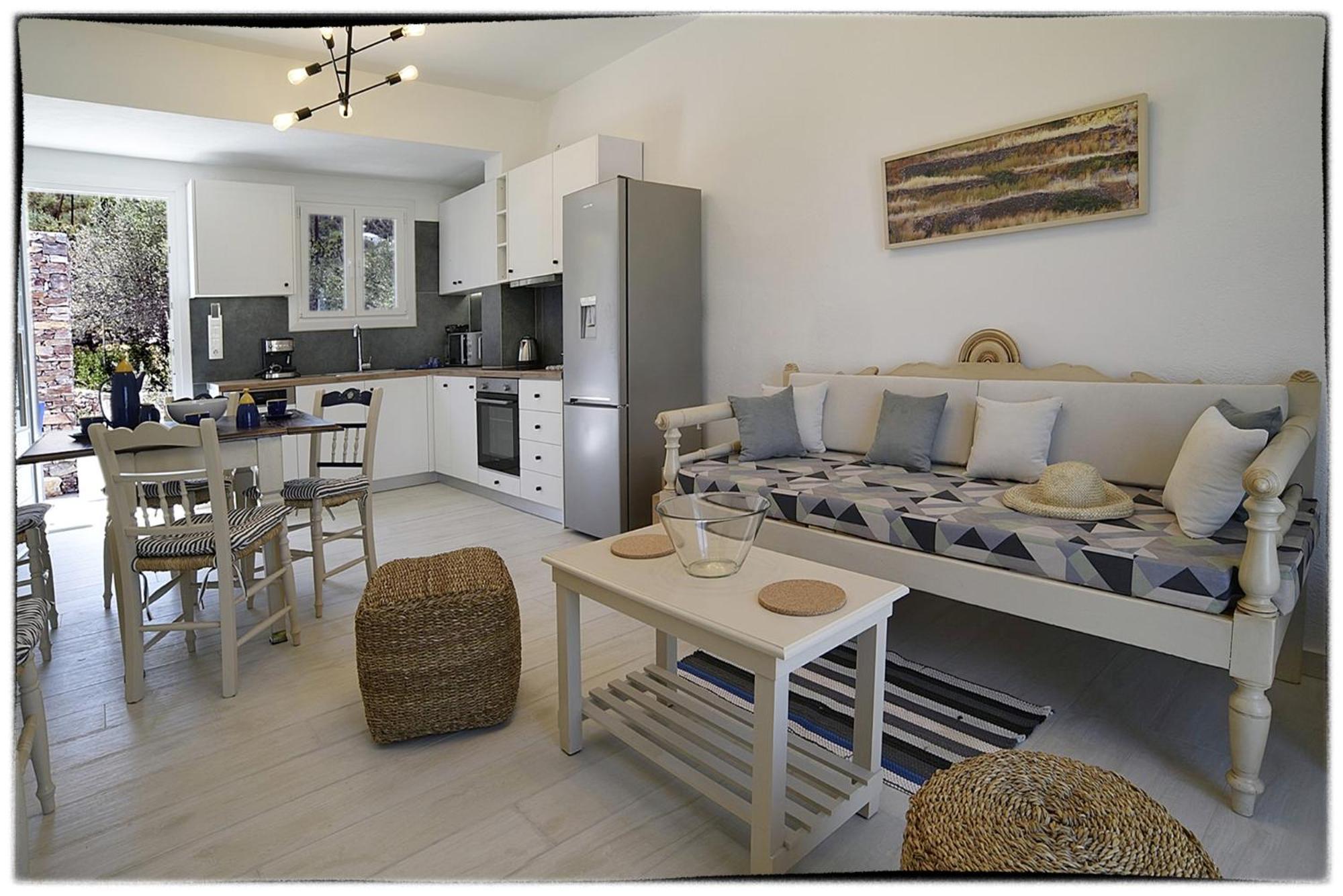 Theasis Sifnos Apartment