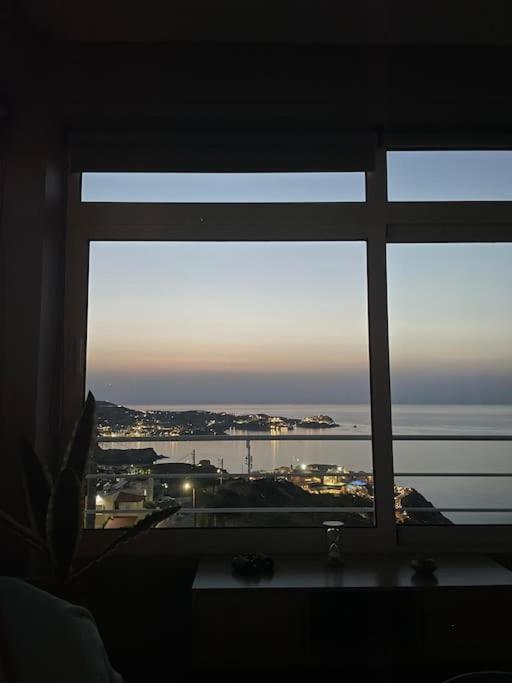 Apartment Skyline Serenity *