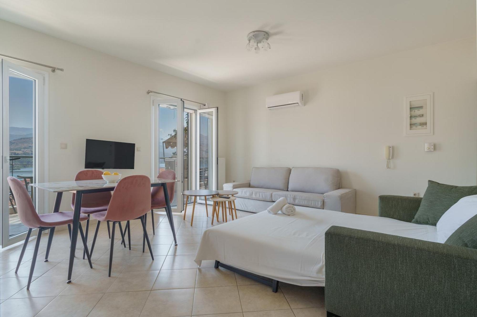 Ardavani 9 Apartment *