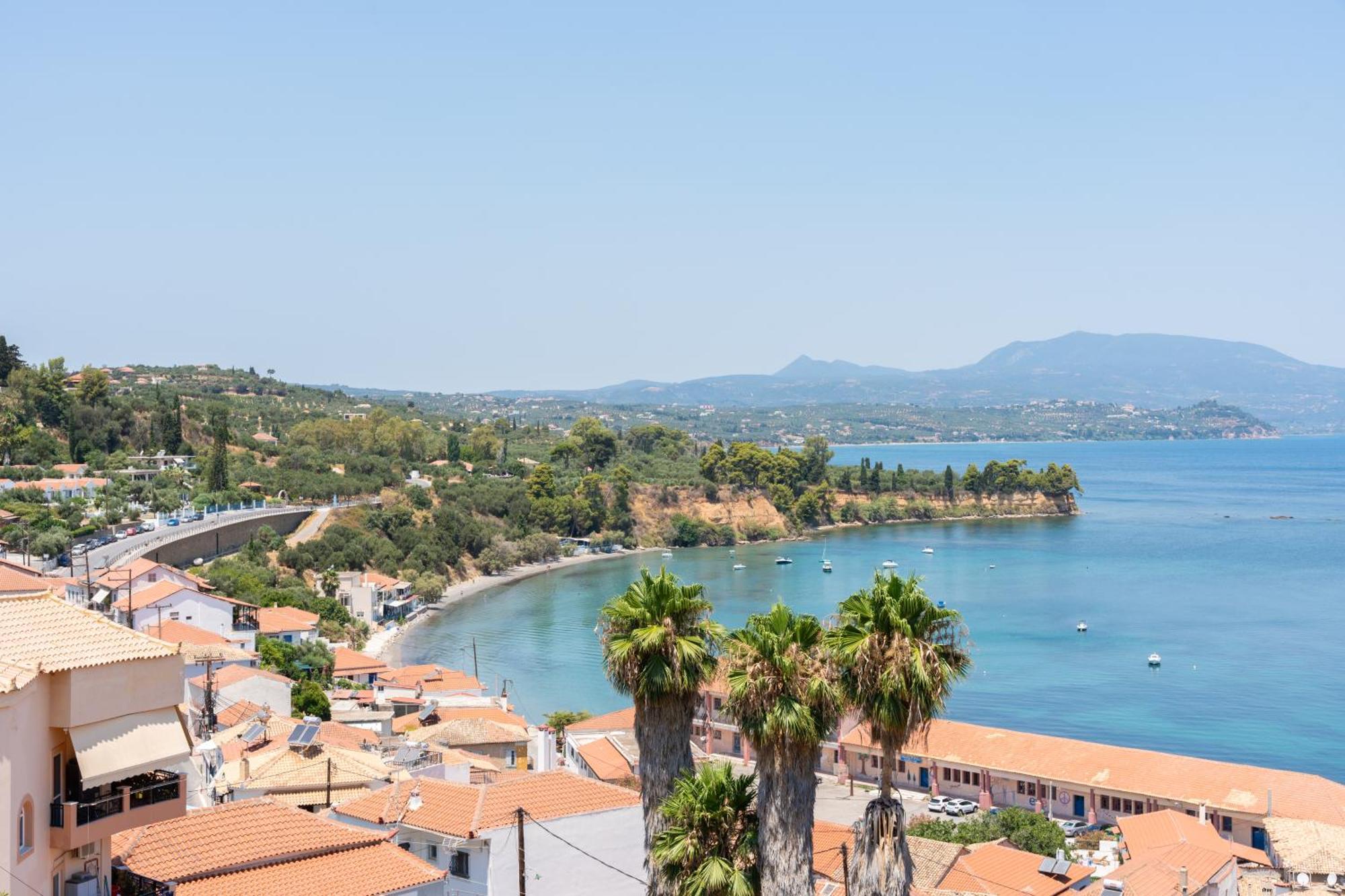 Aqua * Koroni (Messinia)