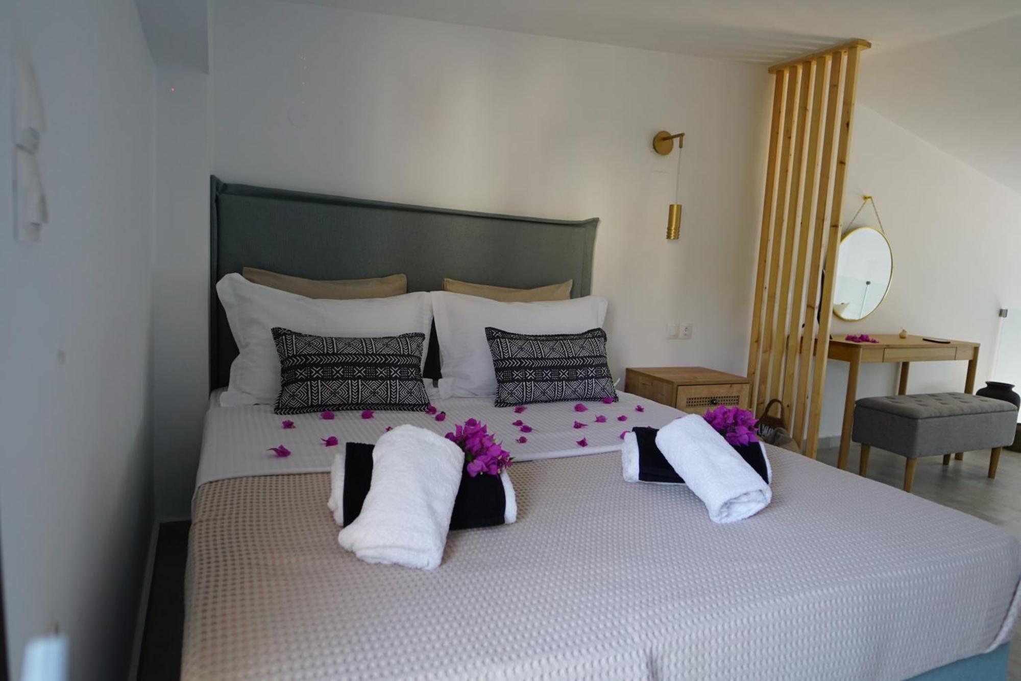 Avra Loft Nikiana