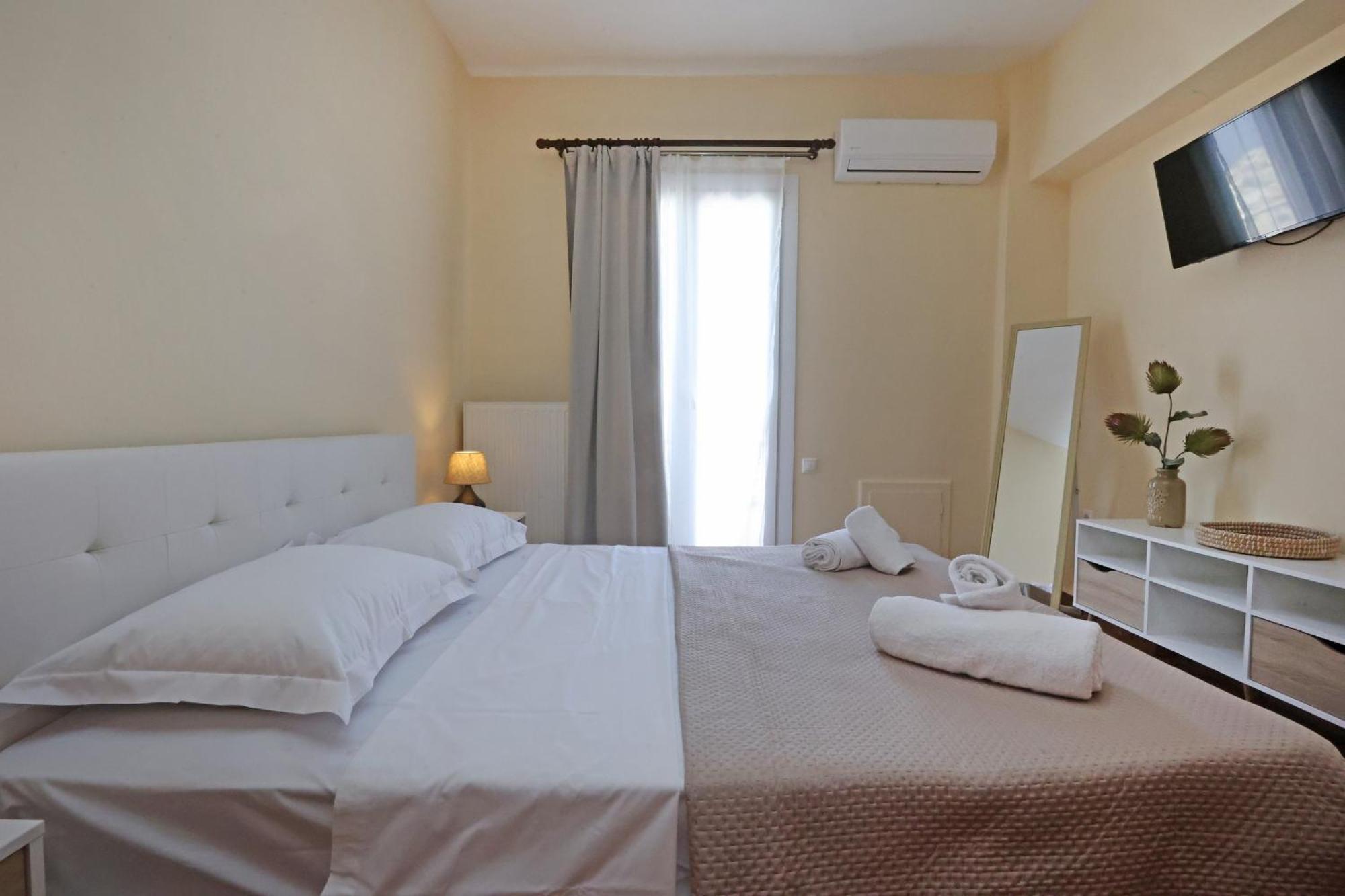 Virginia's Quest House Apartment Ermoupoli