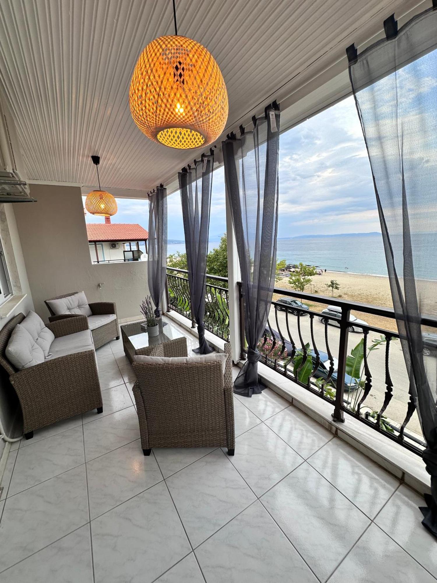 Vrasna Beach Apartments Nea Vrasna
