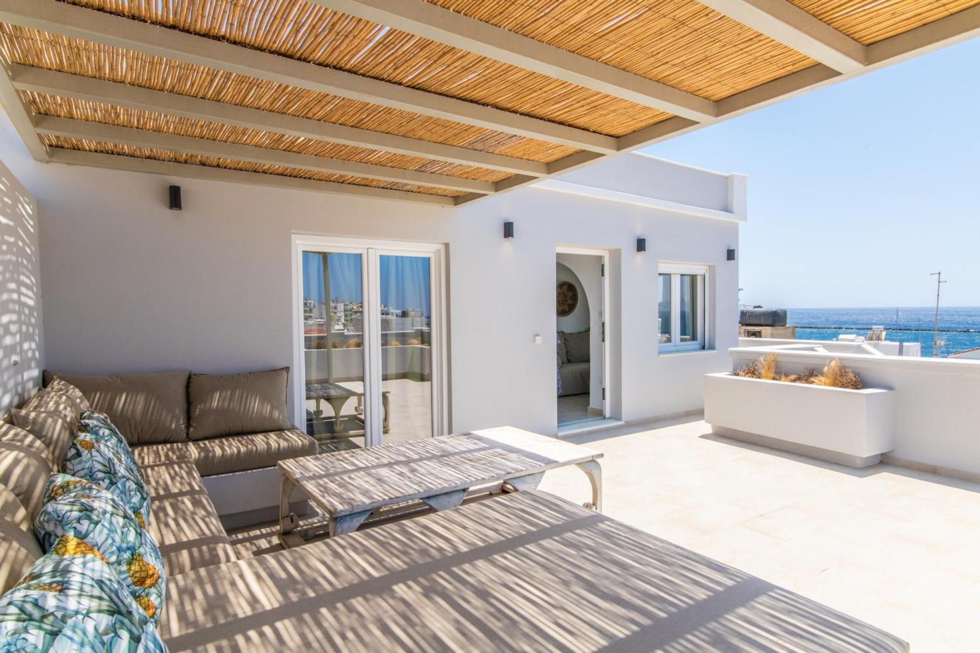 Anemis B Tinos