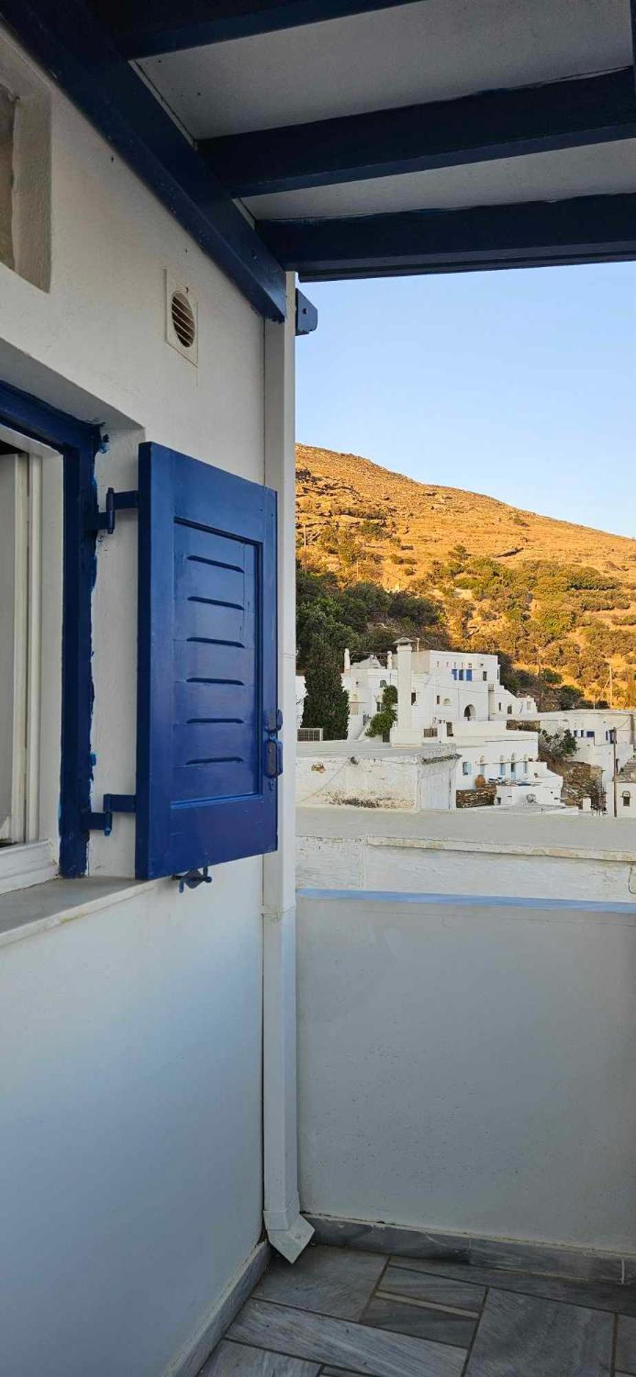 Nikola's House Kardhiani