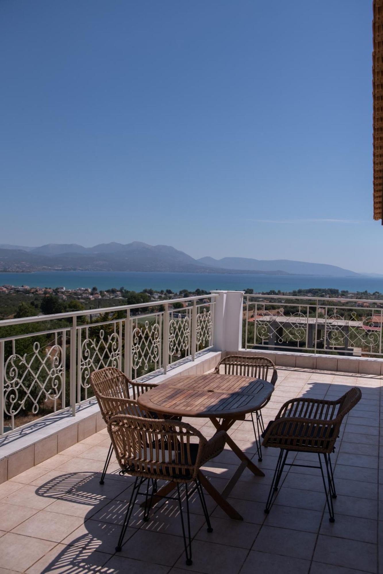 Marina Villa Paralia Avlidhos