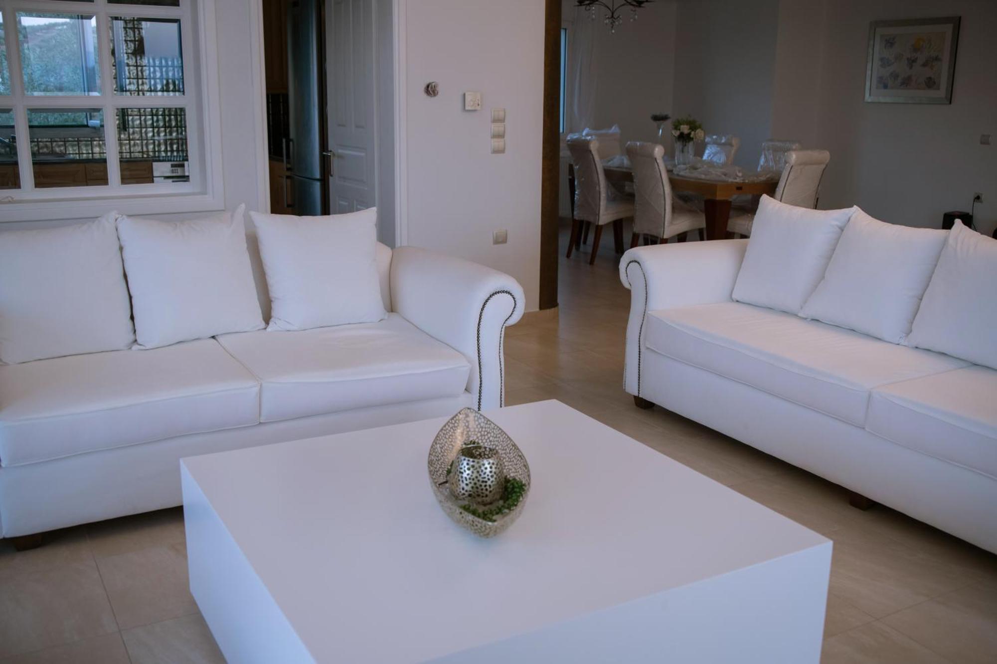 Villa Marina Paralia Avlidhos