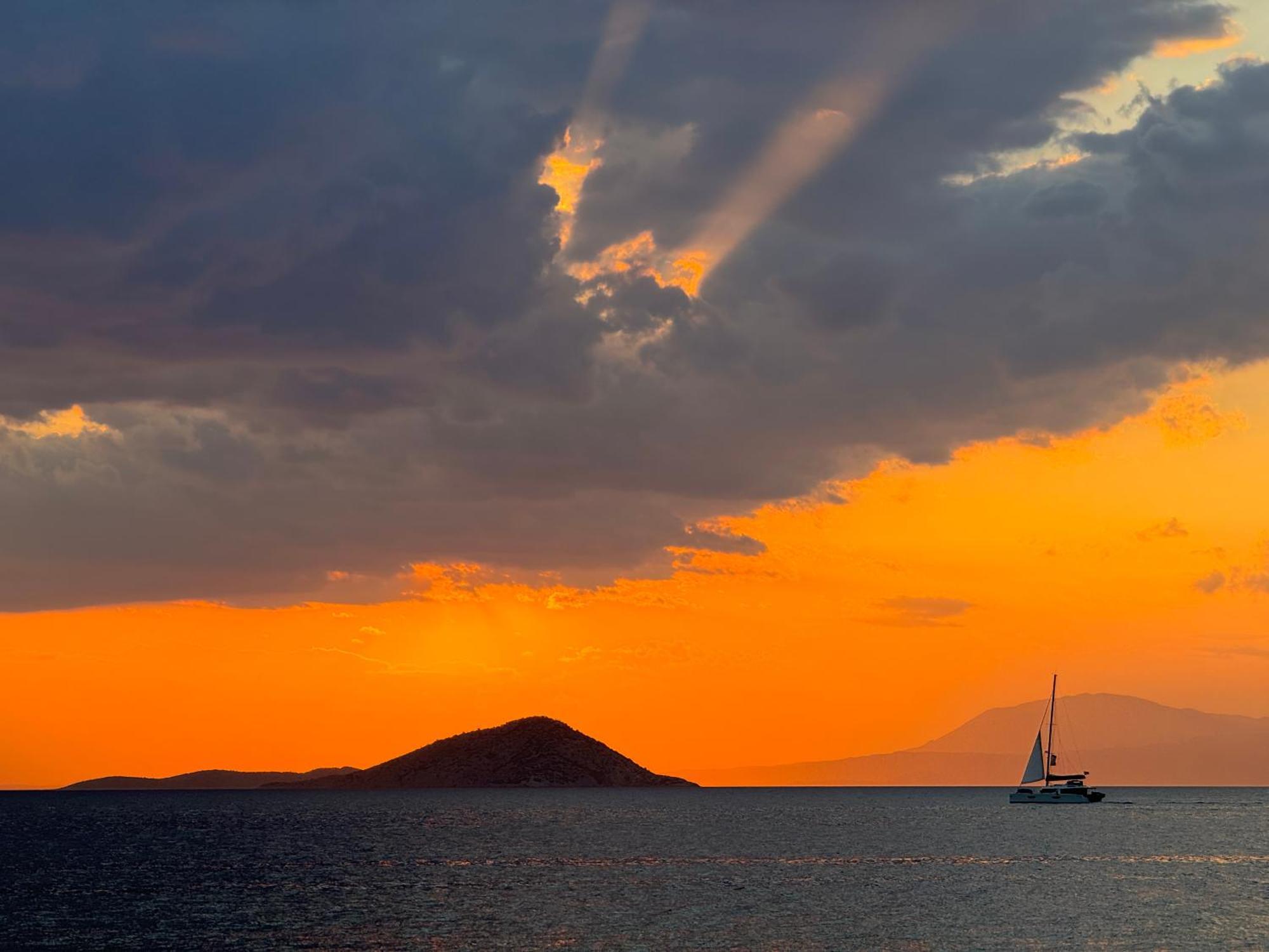 Thea * Aegina