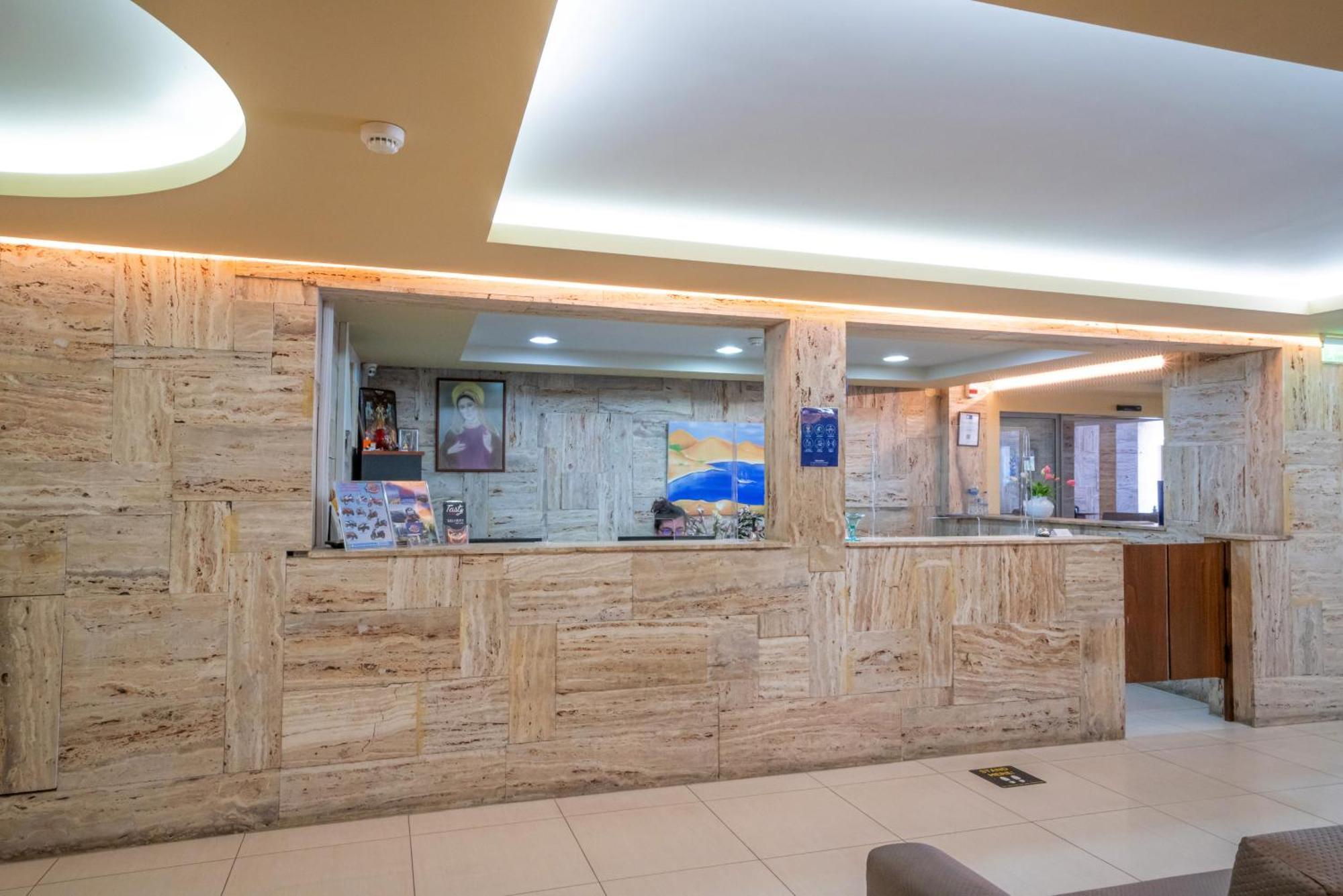 Olympion Hotel 2*