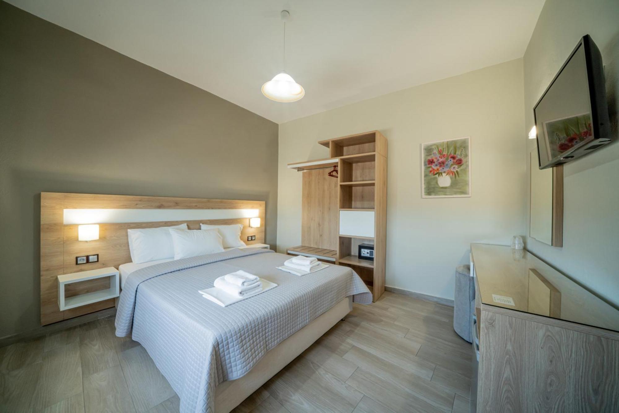 Olympion Hotel 2*