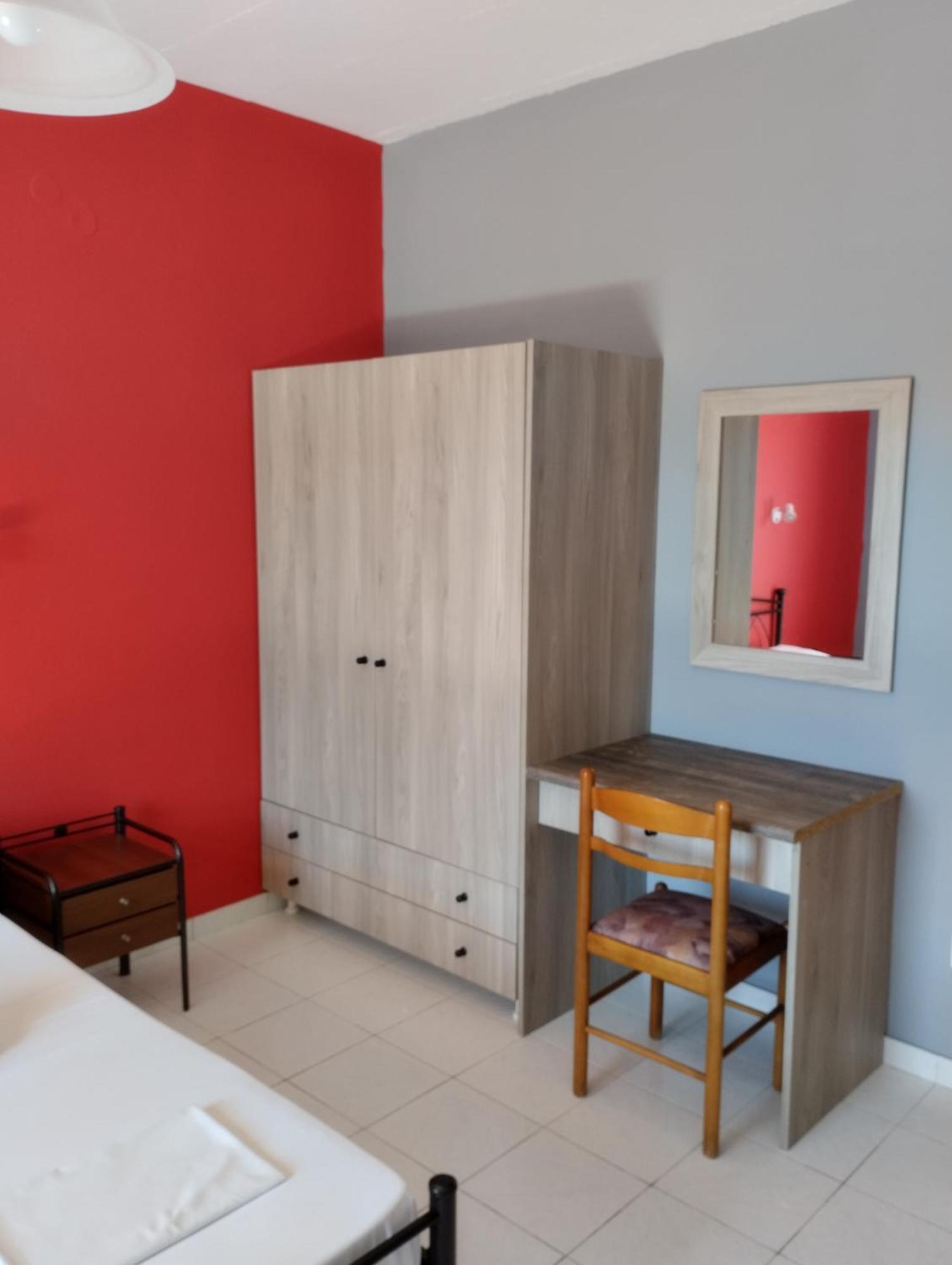 Aparthotel Asteras