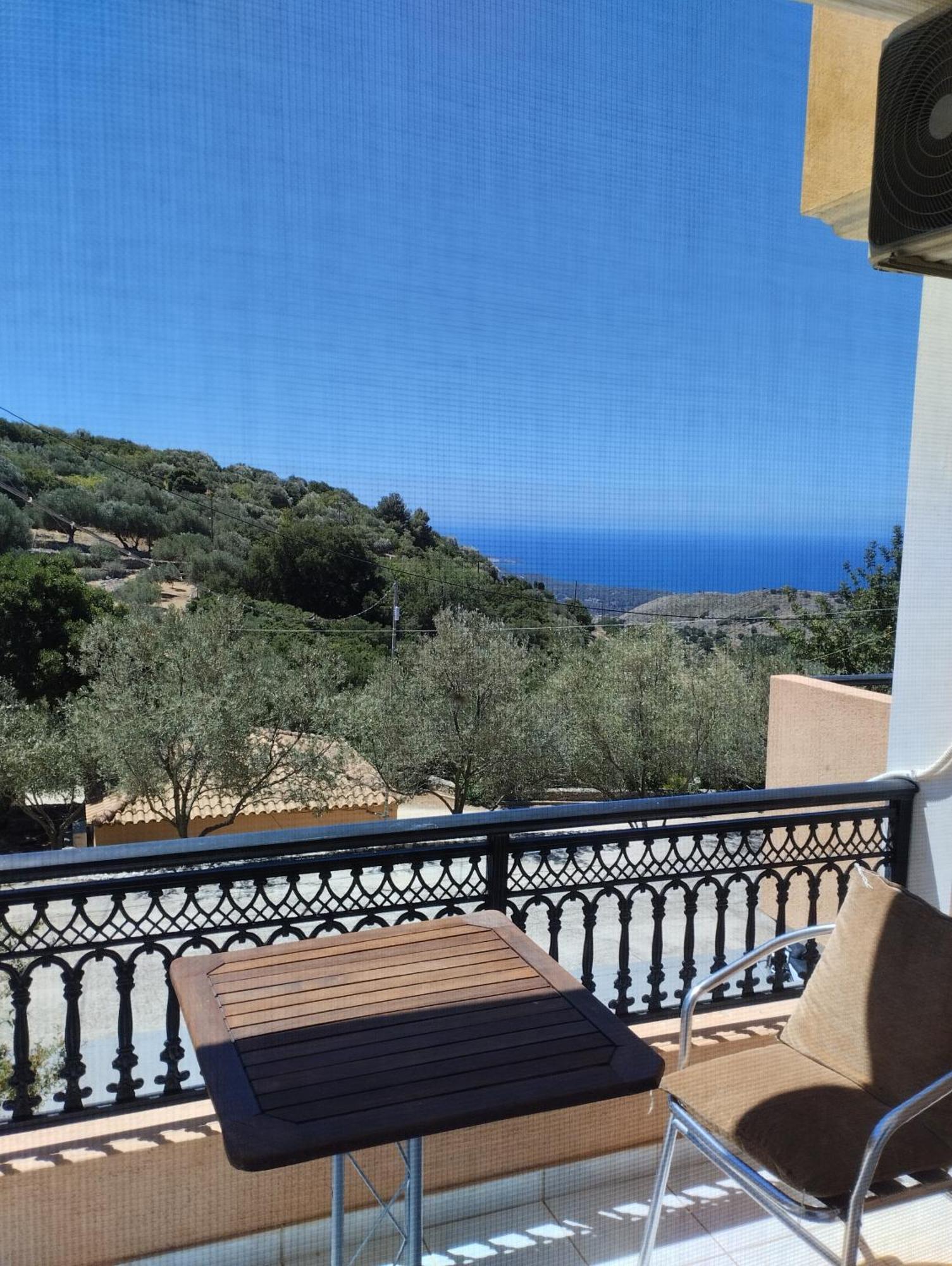 Asteras Aparthotel 2*