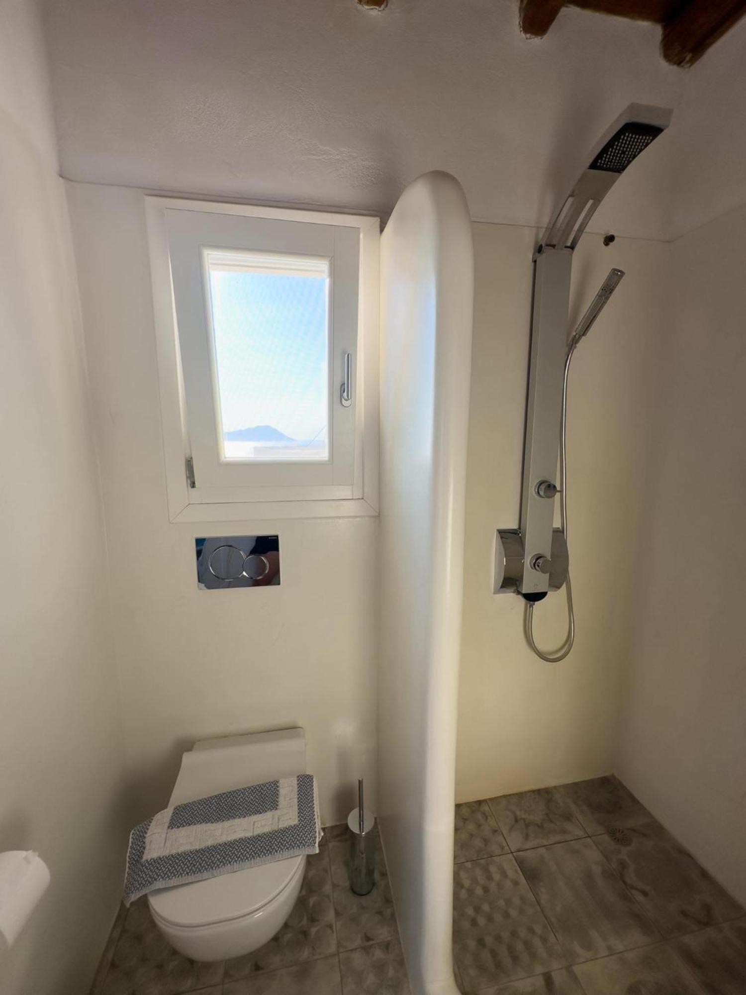 Apartment Betty Plaka (Milos)