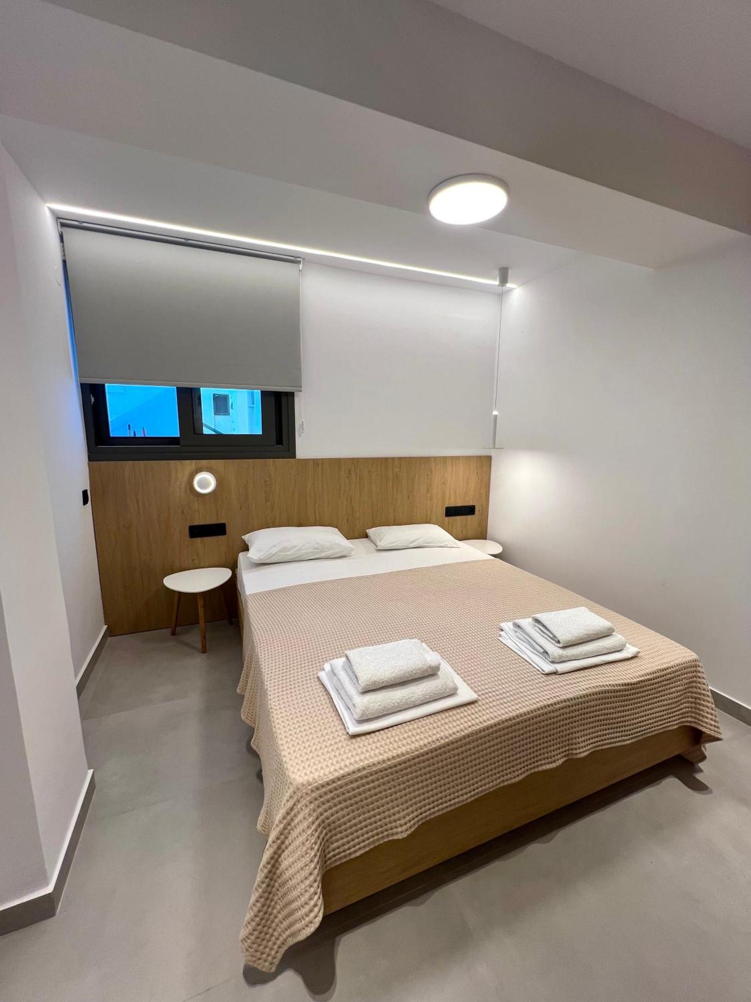 Dionisos Apartment *