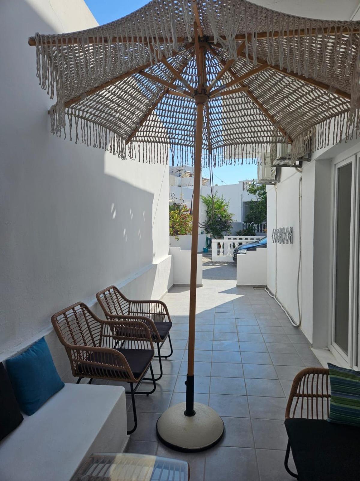 Eris Adamantas (Milos)