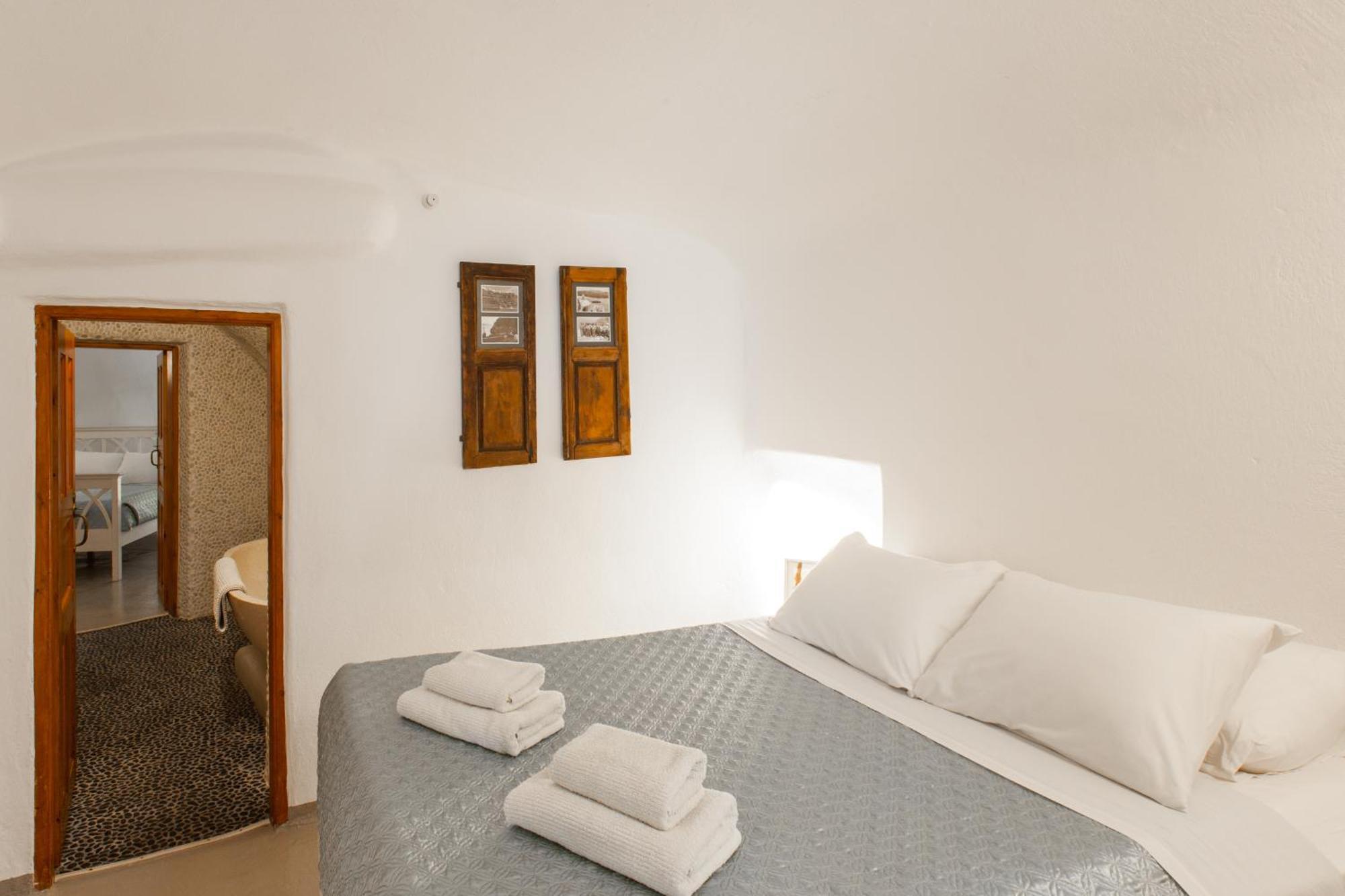 Cavern House Anthea Villa
