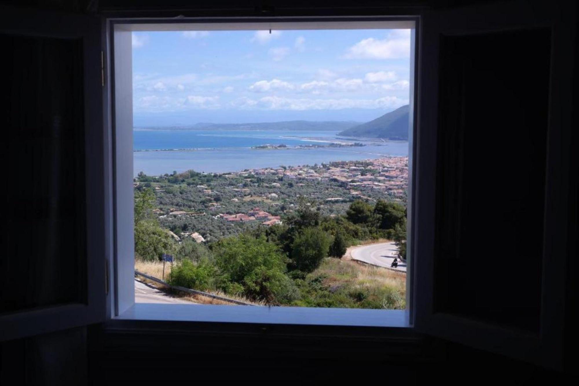 Eris - Amazing View In Lefkada *
