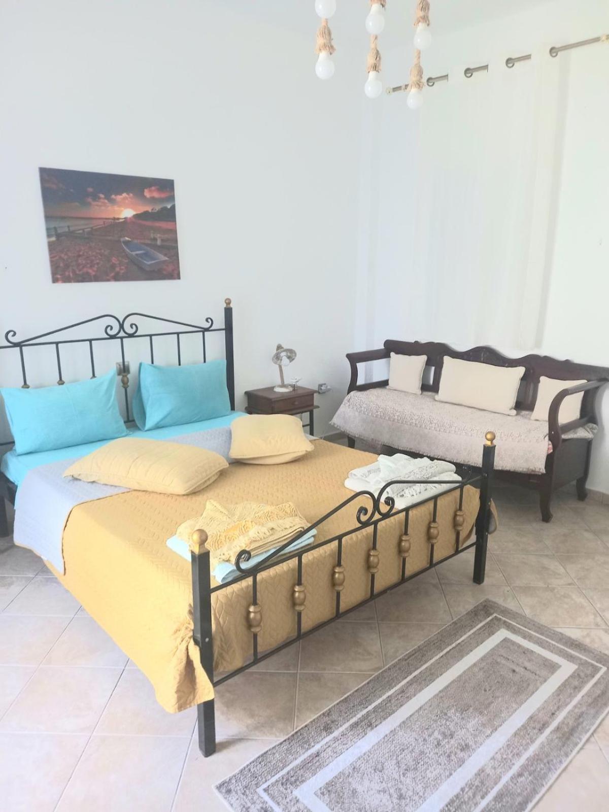 Holiday home κυκλαδίτικη στην παραλία αντώνηδες, κύθνου