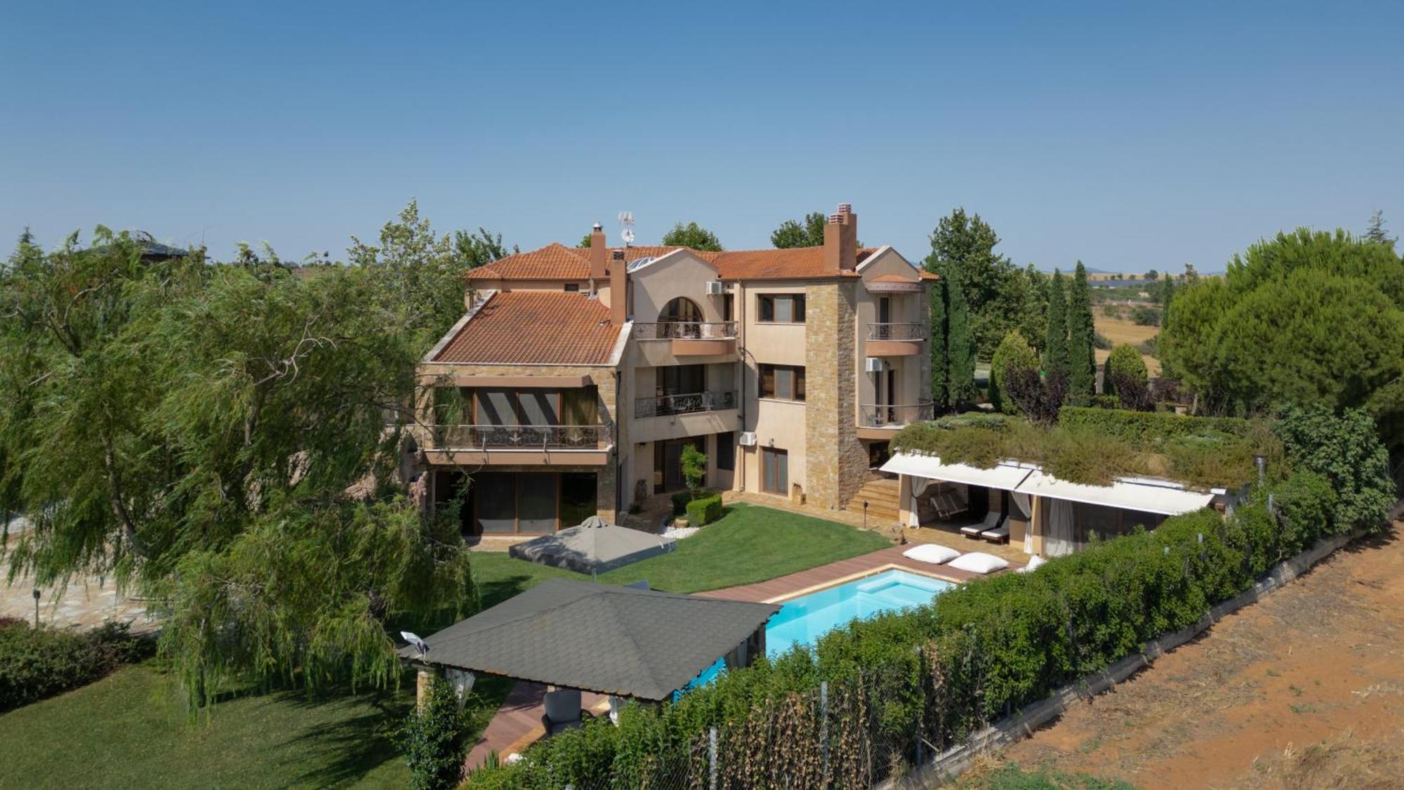 Villa Onar