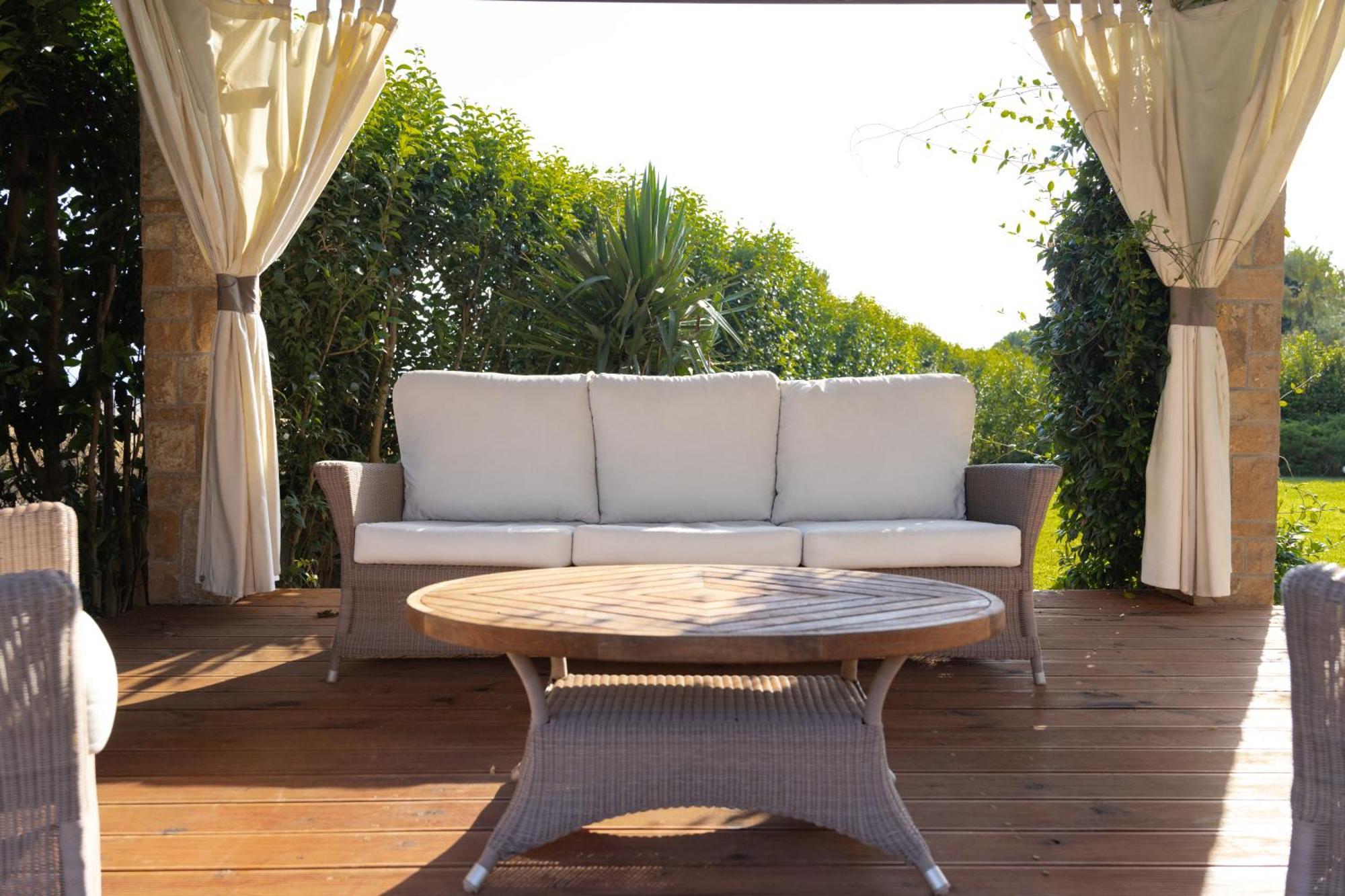 Onar Villa *